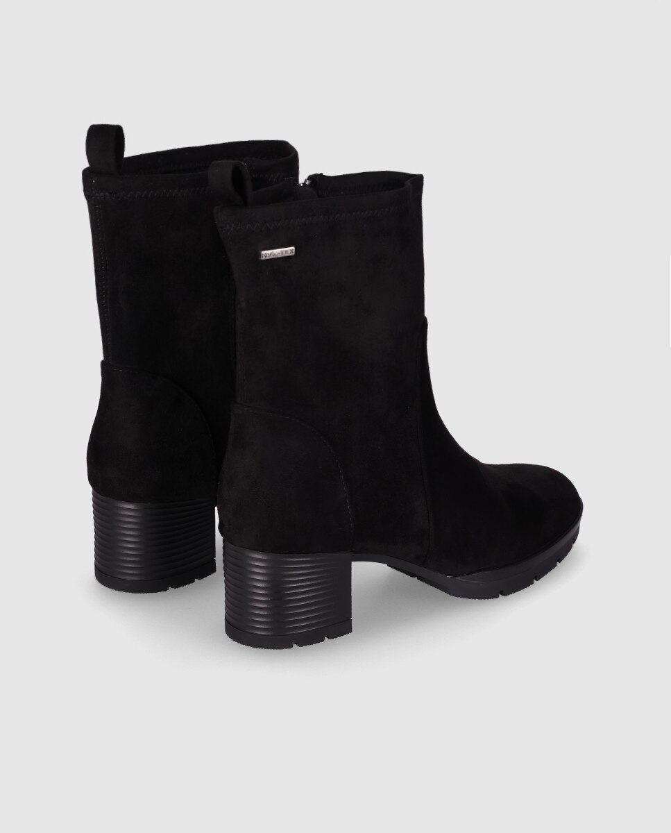 Botins Elásticos Estilo Meia com Tacão Grosso Preto-3
