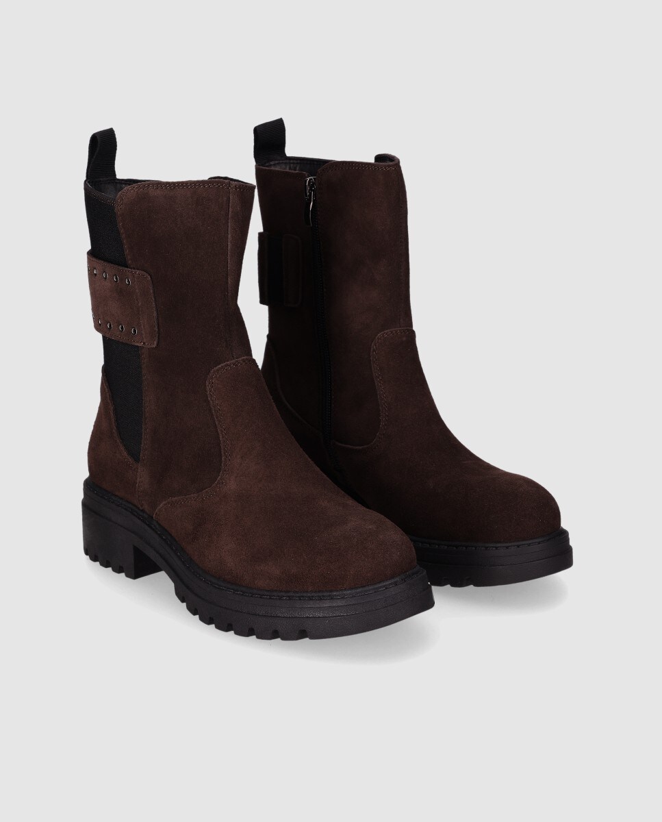 Botins Desenhados em Pele com Sola Truch e Biqueira Redonda Castanho-2