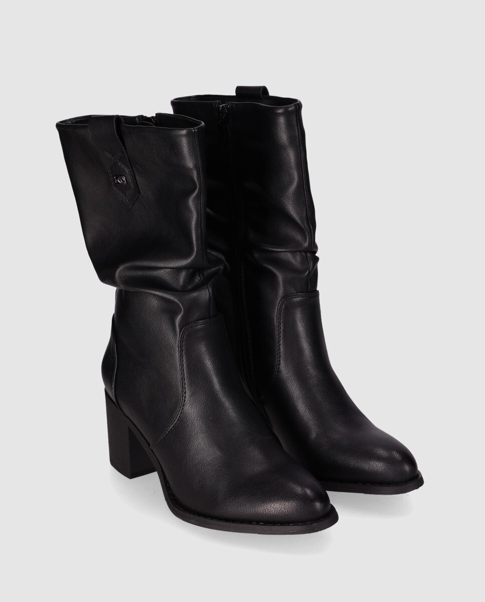Botins Básicos com Salto Grosso e Biqueira Afiada Preto-2