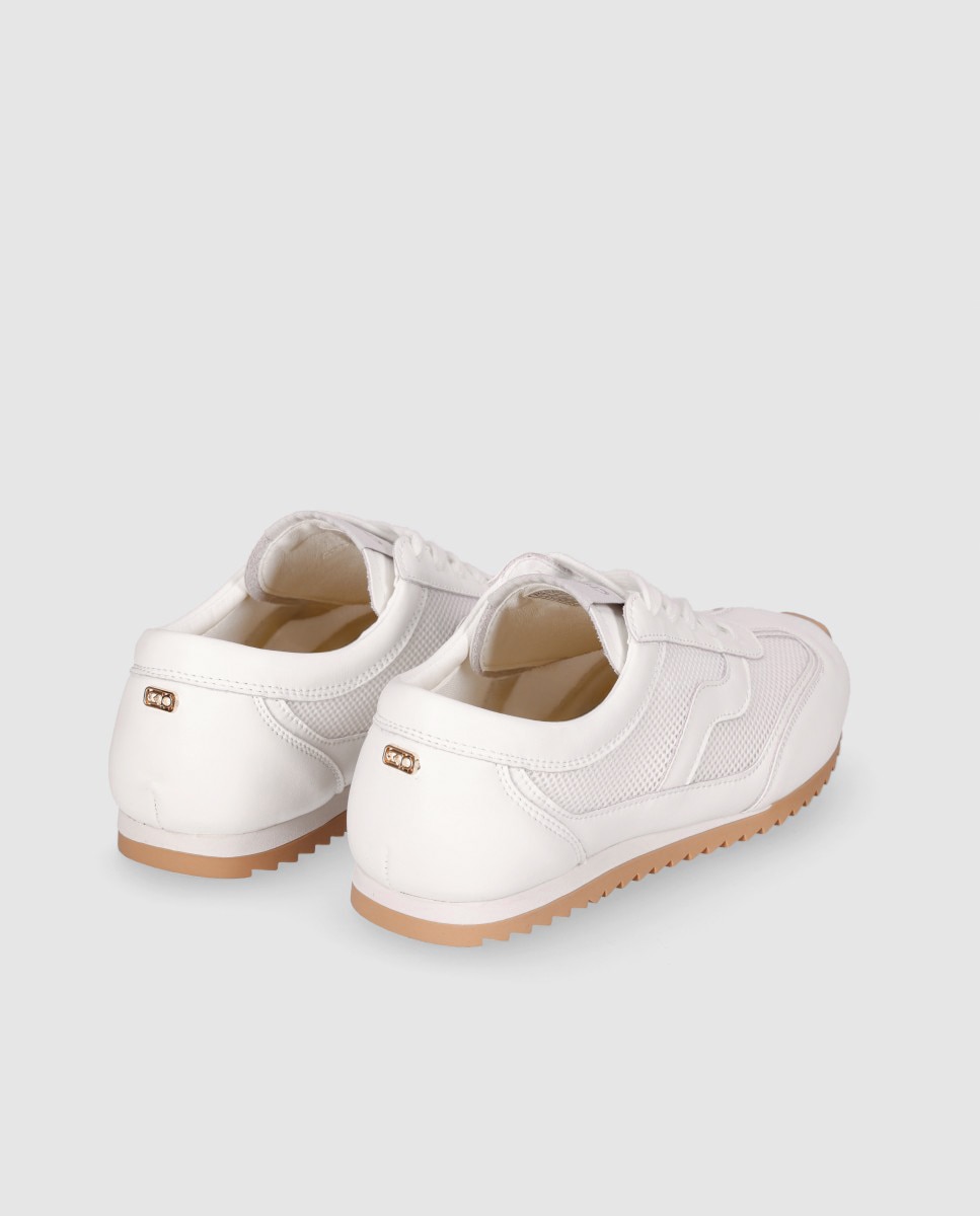 Sapatilhas Básicas em Pele com Sola Bicolor e Fecho com Atacadores Branco-3