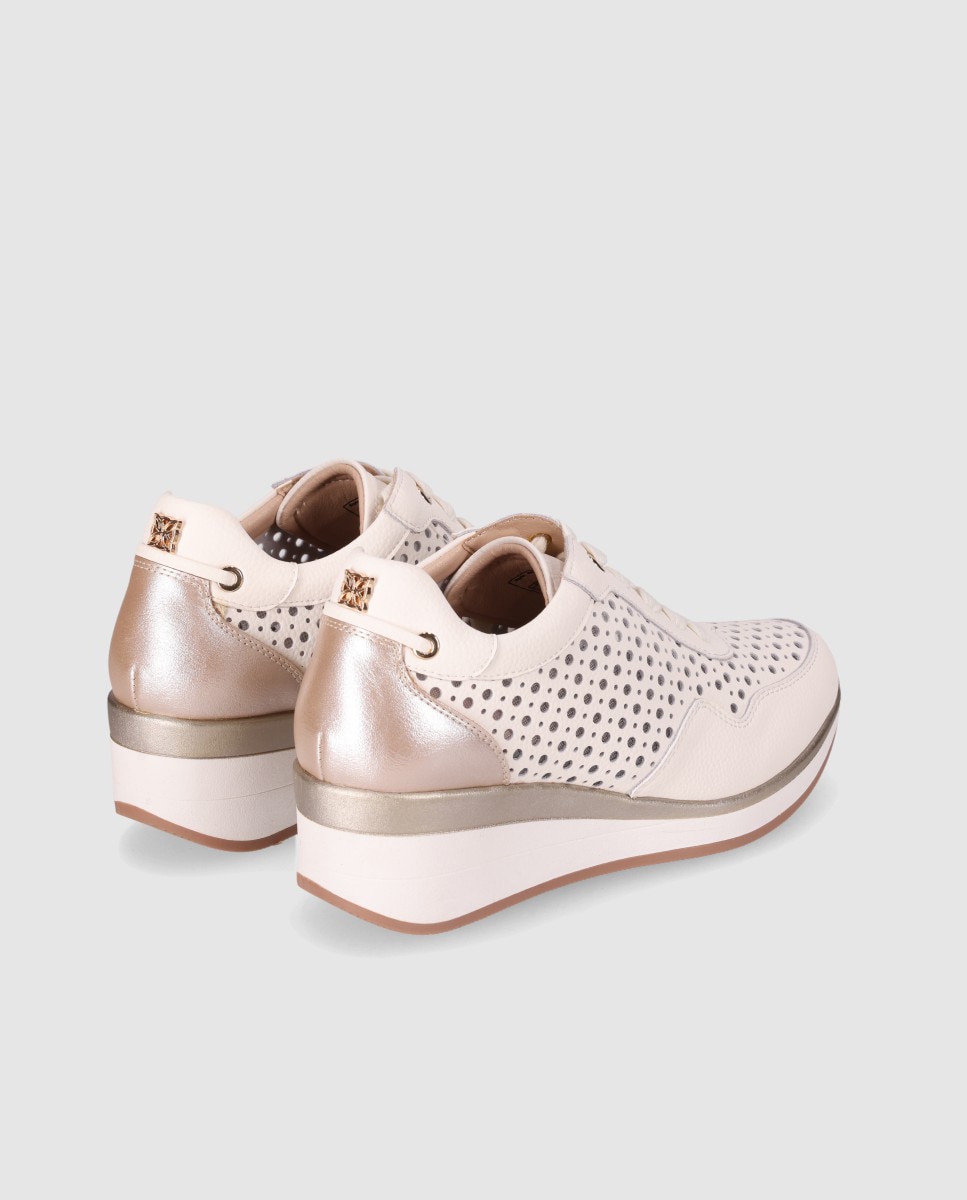 Sapatos Confort Desenhados em Pele com Perfurados e Fecho de Cordões Branco-3