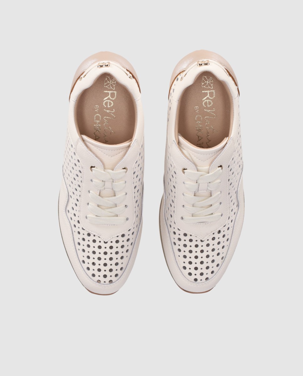 Sapatos Confort Desenhados em Pele com Perfurados e Fecho de Cordões Branco-4