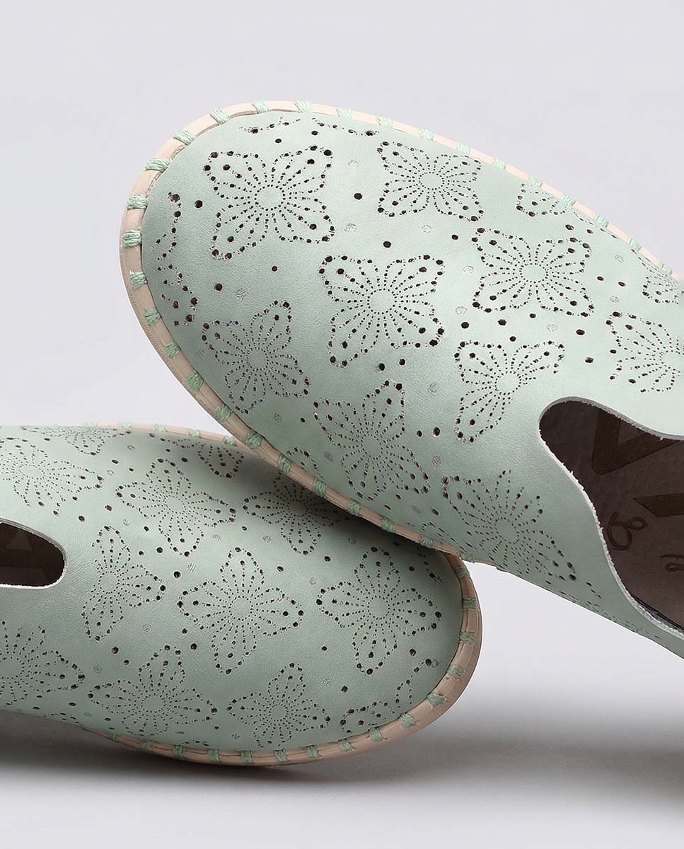 Sapatos de Cordões com Design Perfurado e Biqueira Redonda Verde-claro-6