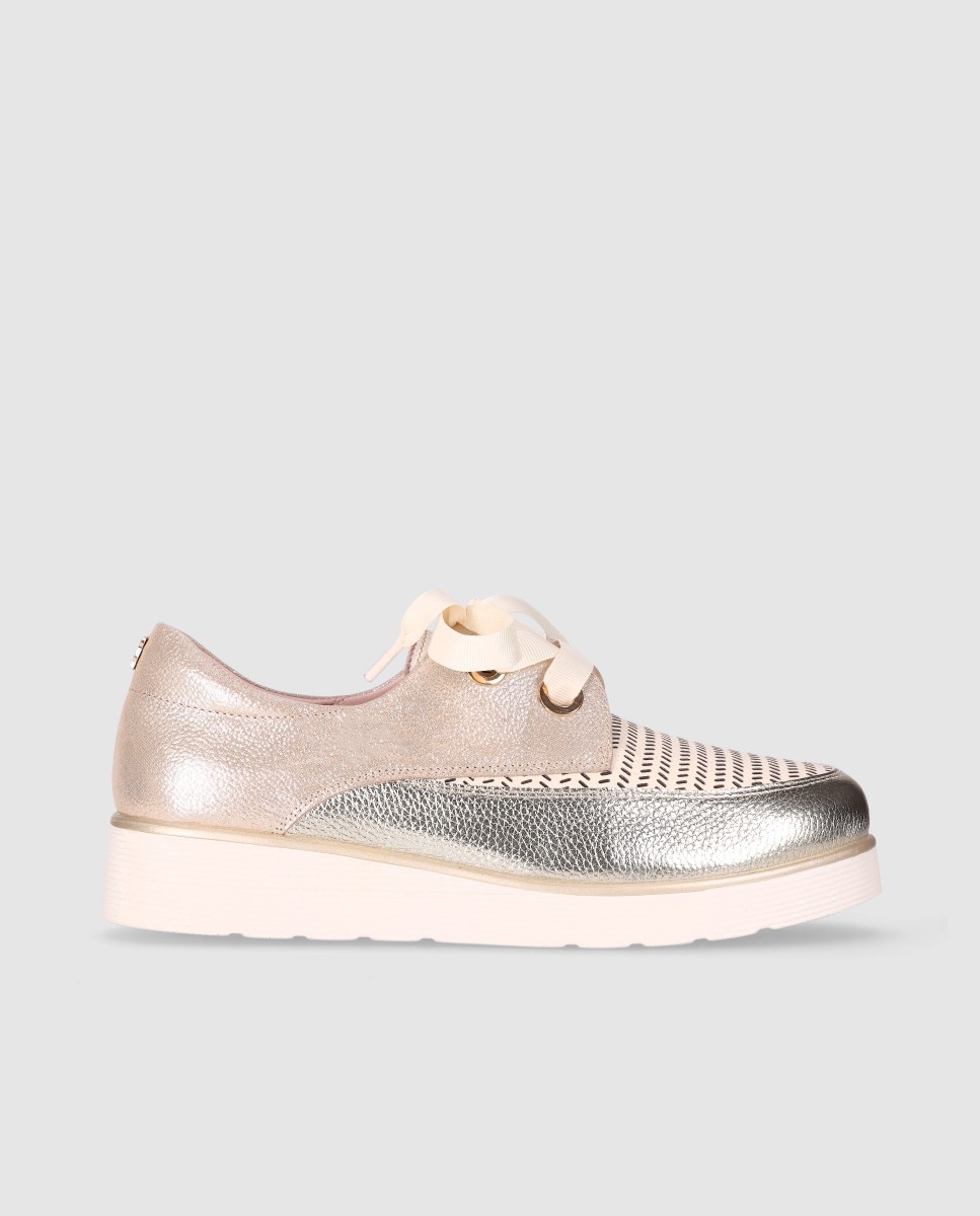 Sapatos de Cordões em Pele com Material Perfurado e Sola Leve Ouro / Prata-1
