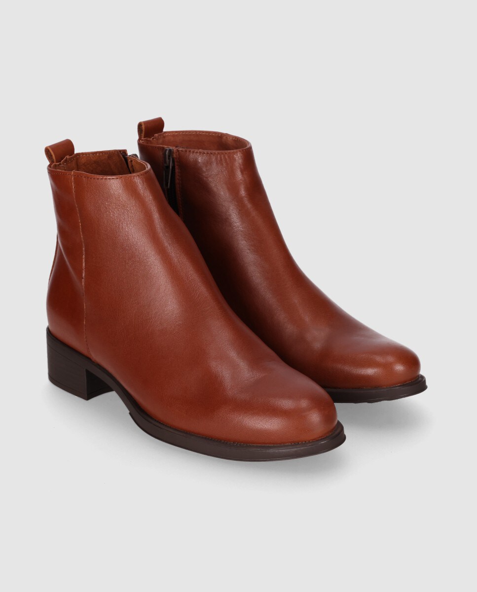 Botins em Pele com Fecho Zip e Acabamento Liso Castanho-claro-2