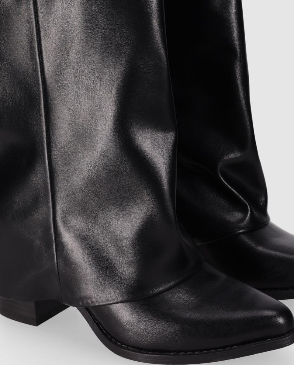 Botas Cowboy com Silhueta Reta e Biqueira Suave Preto-5