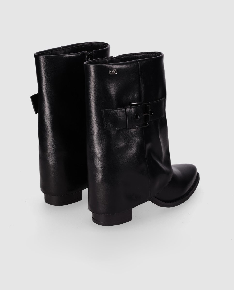 Botas Básicas de Silhueta Reta com Biqueira Afiada e Tacão Grosso Preto-3