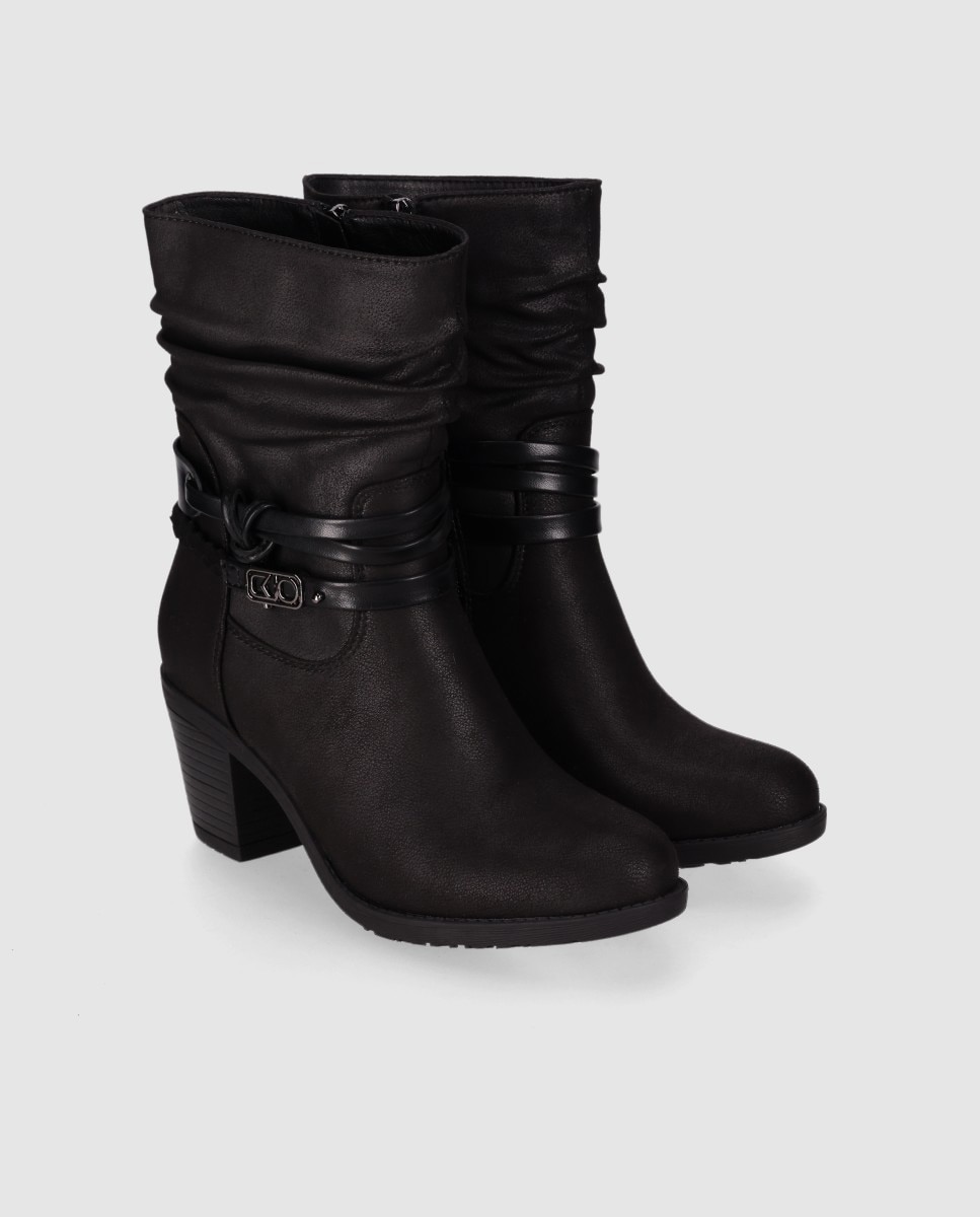 Botins Cowboy com Cano Médio Franzido e Detalhes Decorativos no Tornozelo Preto-2