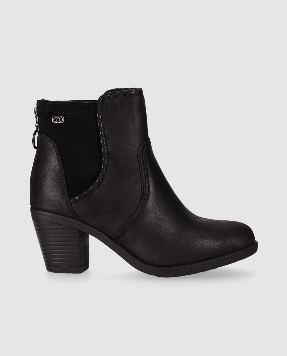 Imagem 0 de Botas Cowboy com Salto Largo e Design Envolvente