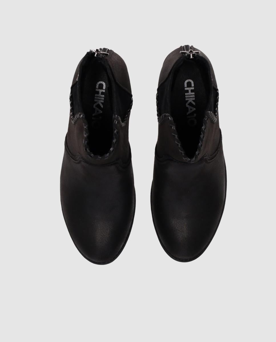 Botas Cowboy com Salto Largo e Design Envolvente Preto-3