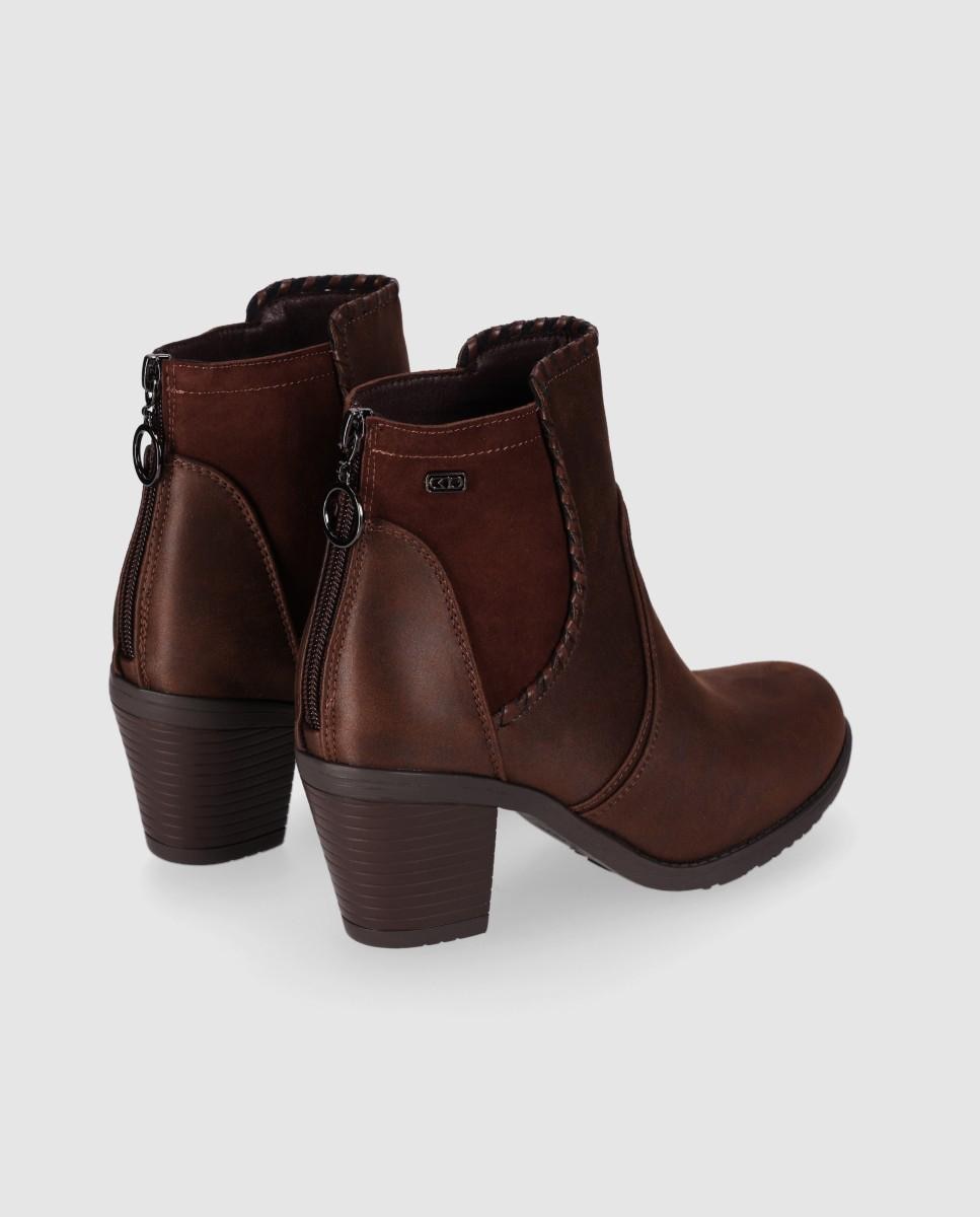 Botas Cowboy com Salto Largo e Design Envolvente Castanho-3
