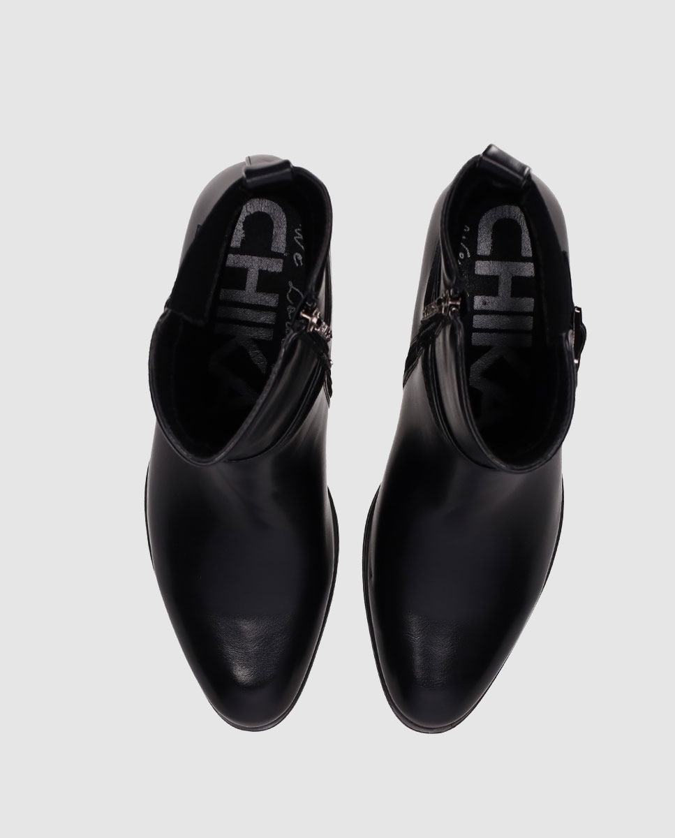 Botins Básicos com Painel Elástico Posterior e Adorno Decorativo no Tornozelo Preto-4