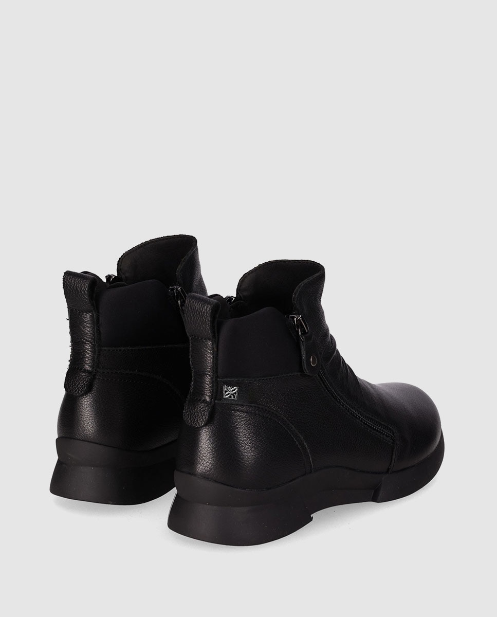 Botins Básicos em Pele com Sola Leve e Detalhes Franzidos no Peito Do Pé Preto-3