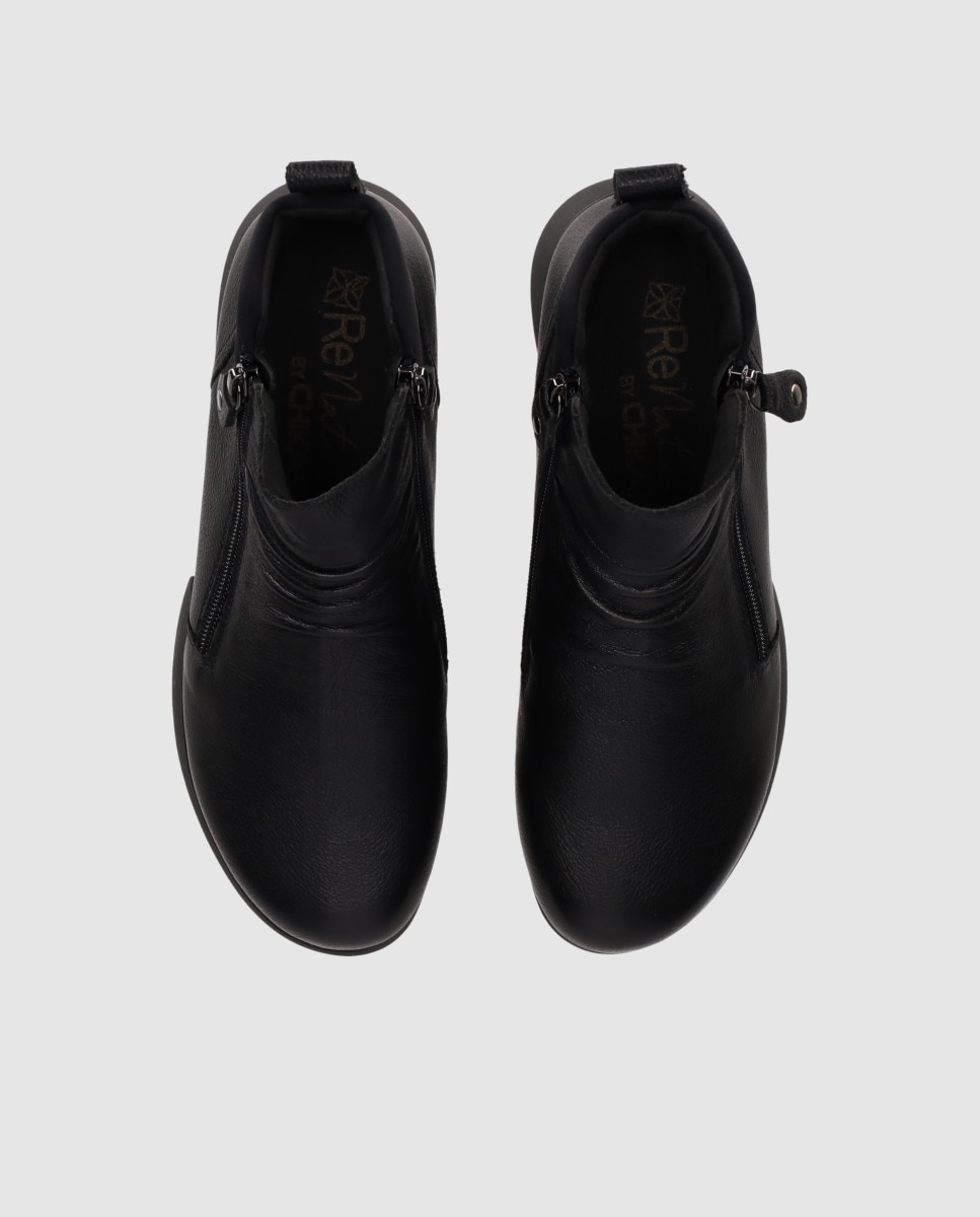 Botins Básicos em Pele com Sola Leve e Detalhes Franzidos no Peito Do Pé Preto-4
