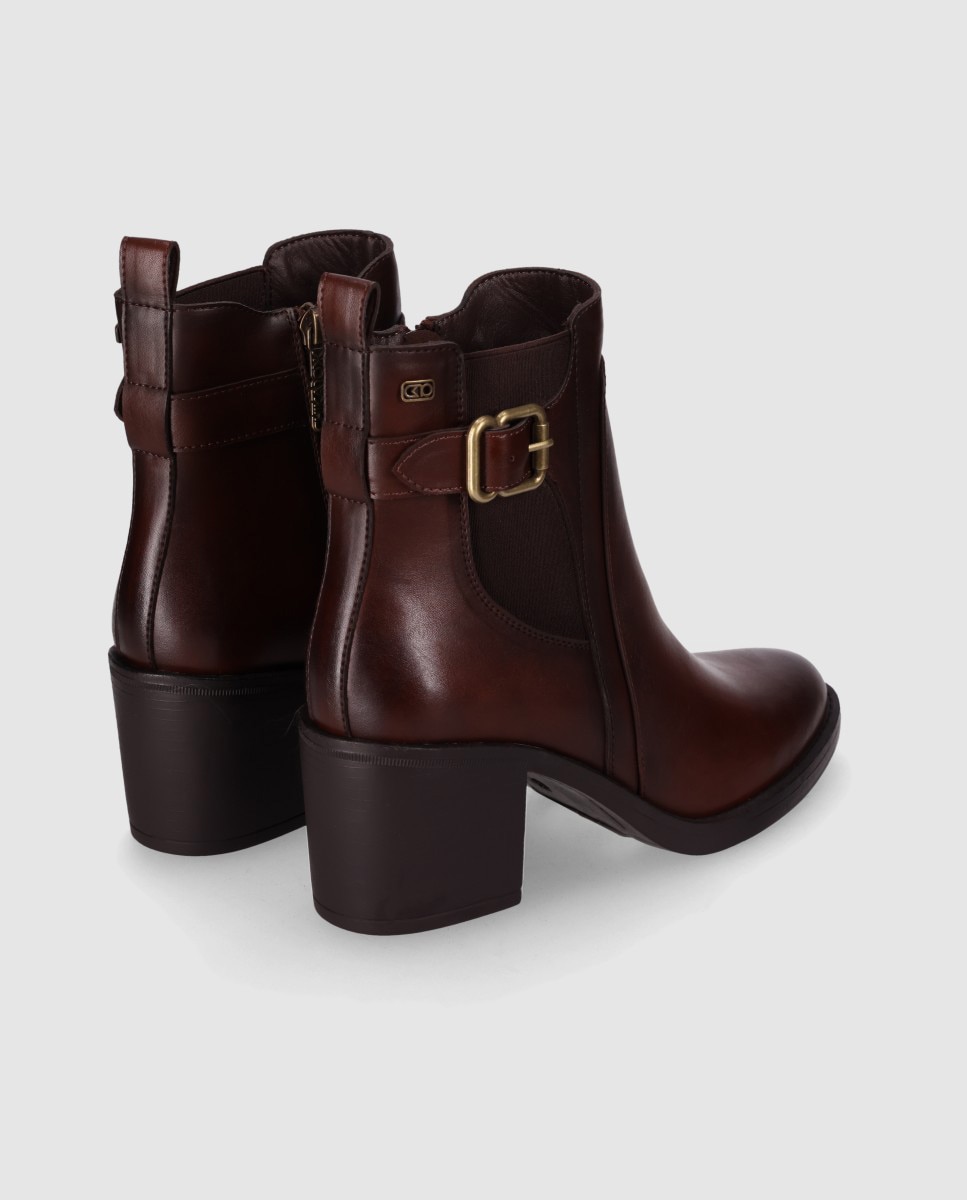 Botins Chelsea com Salto Bloco e Painel Lateral Elástico Castanho-3