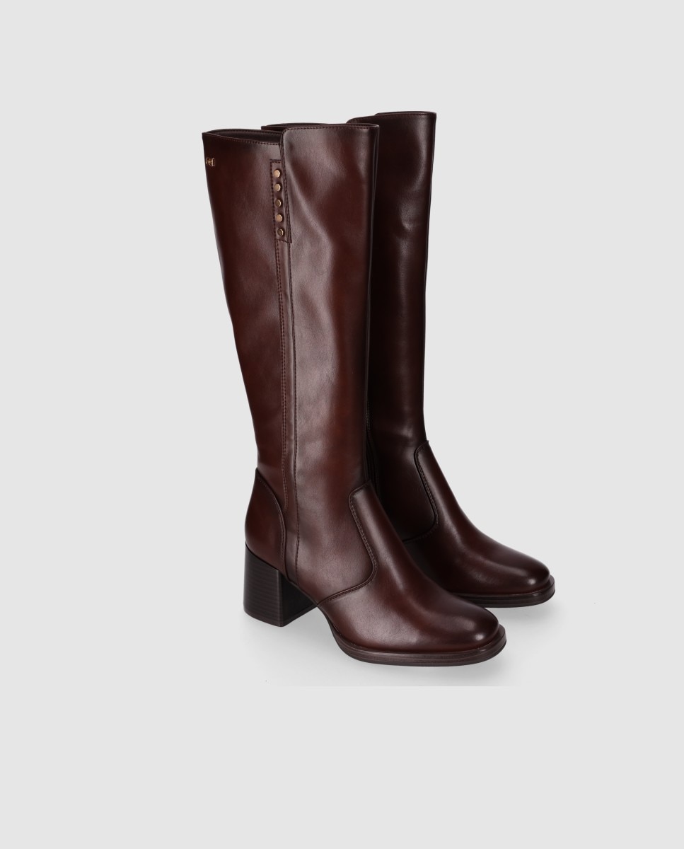 Botas Básicas com Design Elegante e Tacão Largo Castanho-4