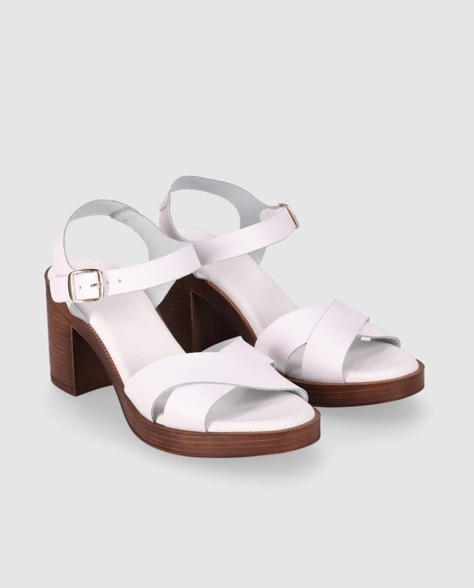 Sandálias de Salto em Pele com Design de Tiras Cruzadas e Fecho de Fivela Branco-2