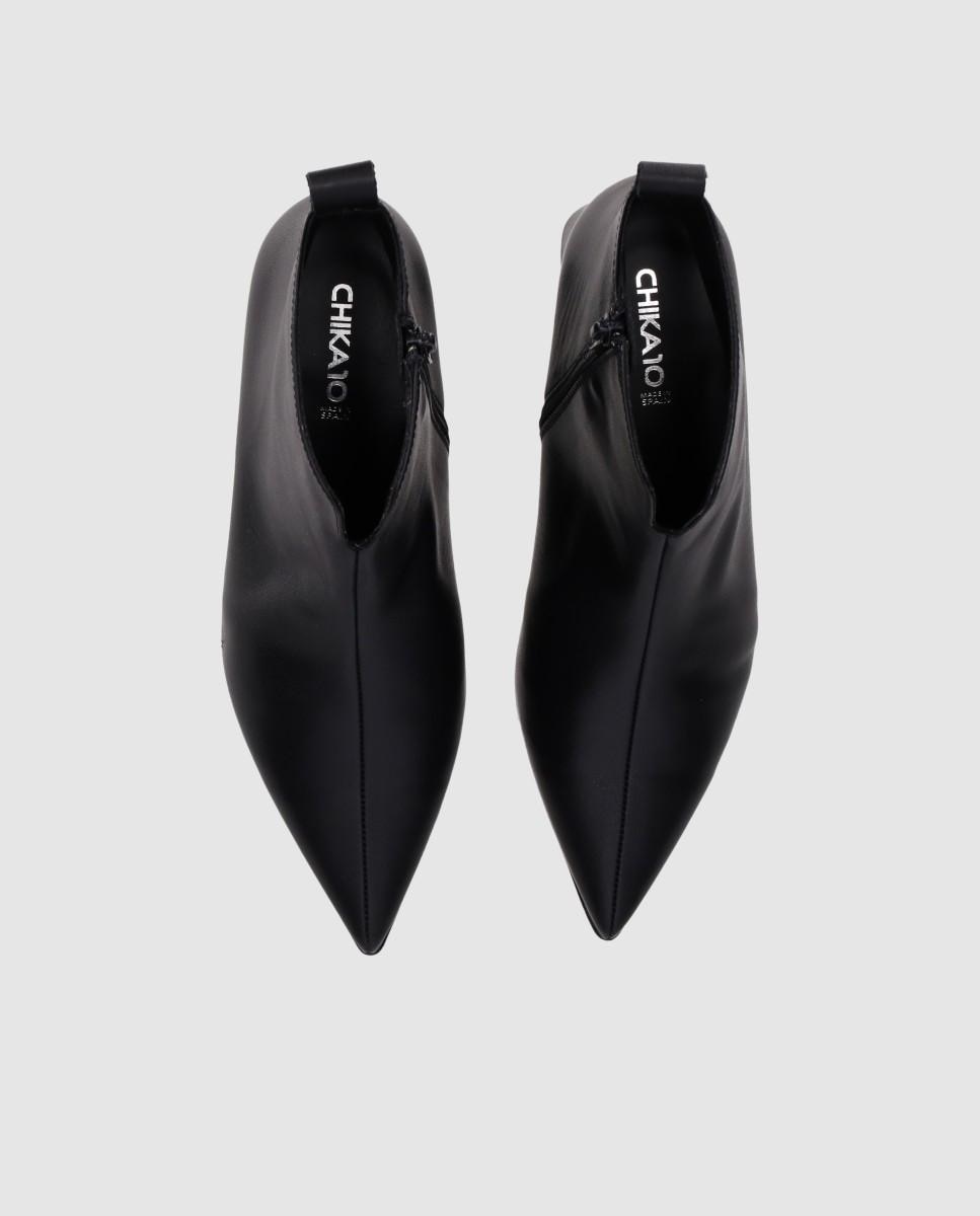 Botins Básicos em Pele de Salto Largo Preto-4