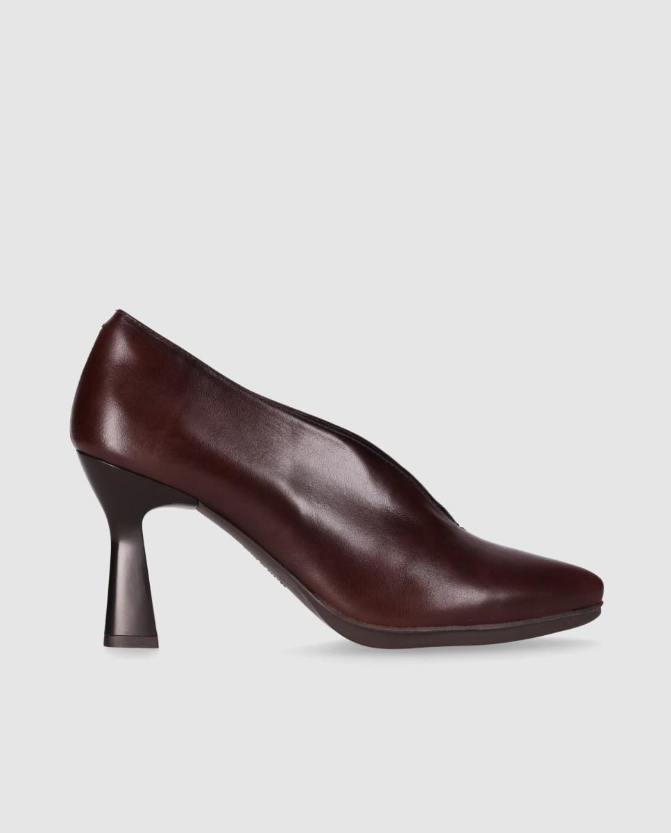 Imagem 0 de Sapatos de Salto Fechados em Pele de Salto Alto