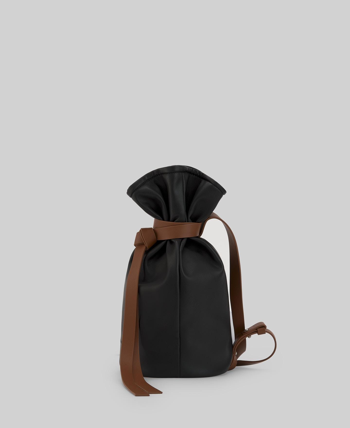 Mochila Tipo Macuto Pequeno de Pele Não Pele Preto-2