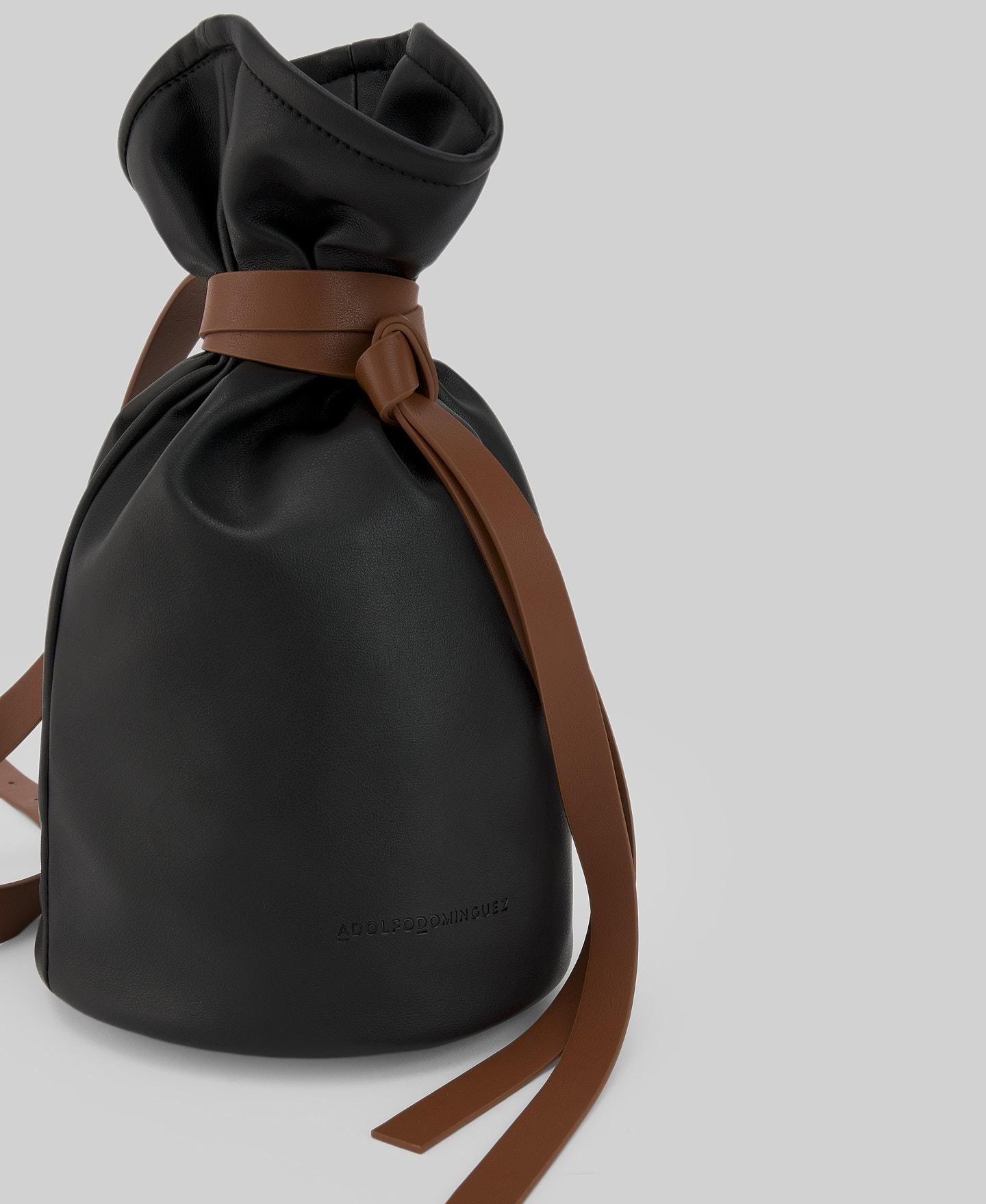 Mochila Tipo Macuto Pequeno de Pele Não Pele Preto-3