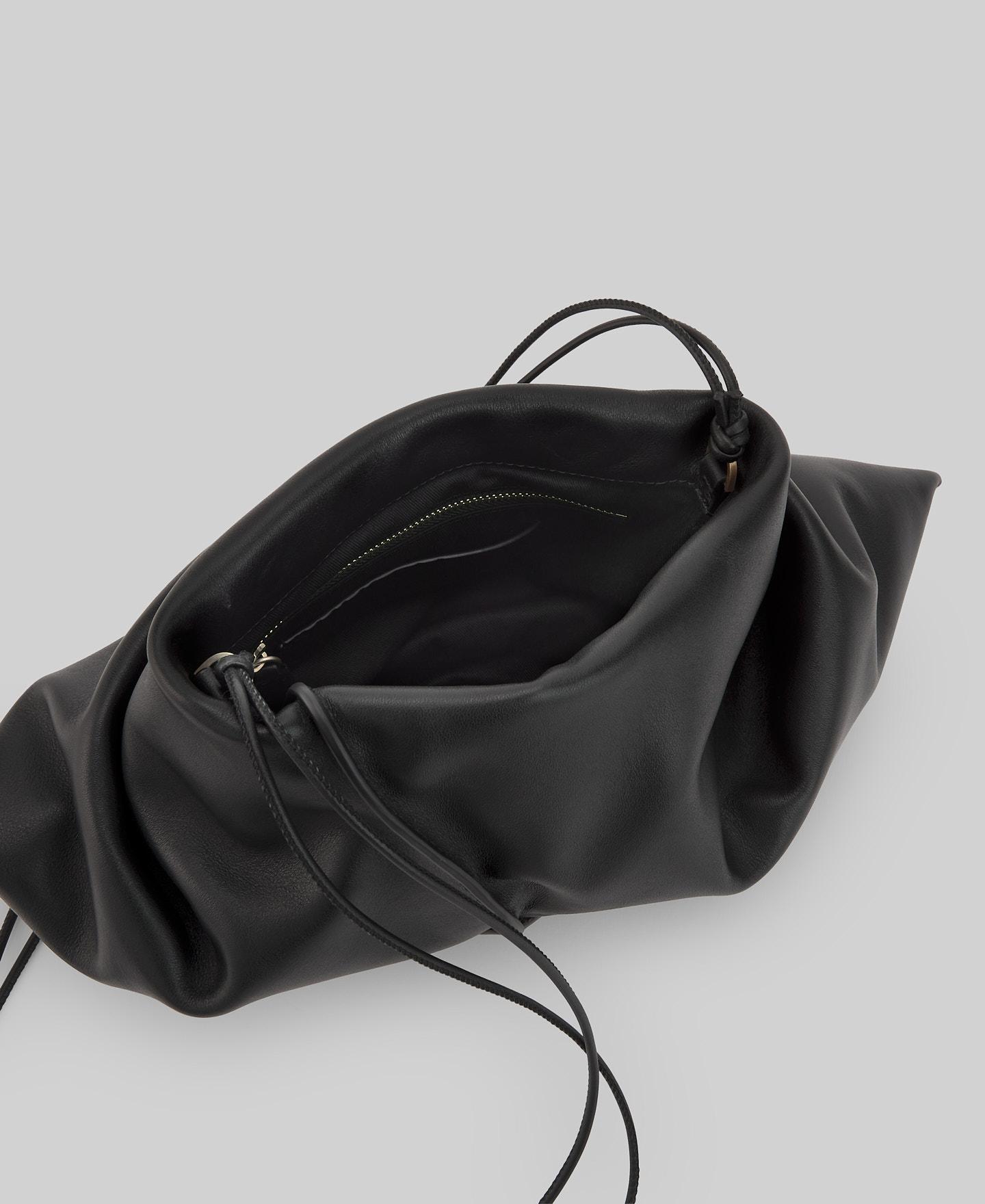 Mala de Festa Tipo Clutch Assimétrica Acolchoada de Pele Preto-3