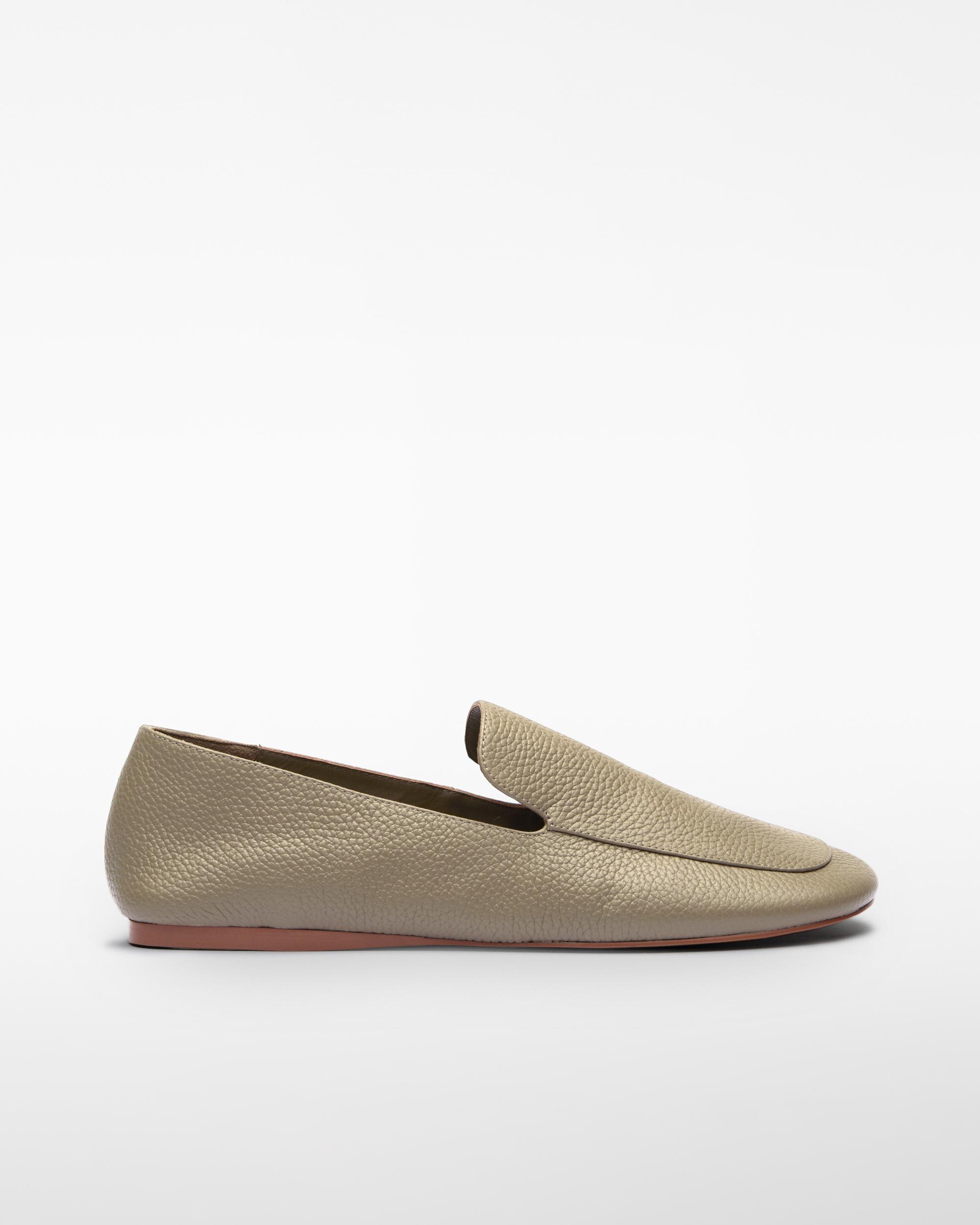 Mocassins Tipo Chinelos em Pele Bege-1