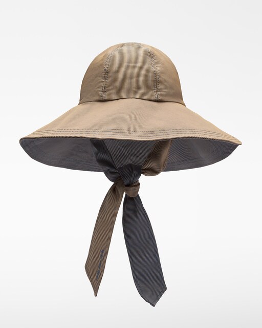 Imagem 0 de Chapéu Bicolor em Tecido e às Riscas