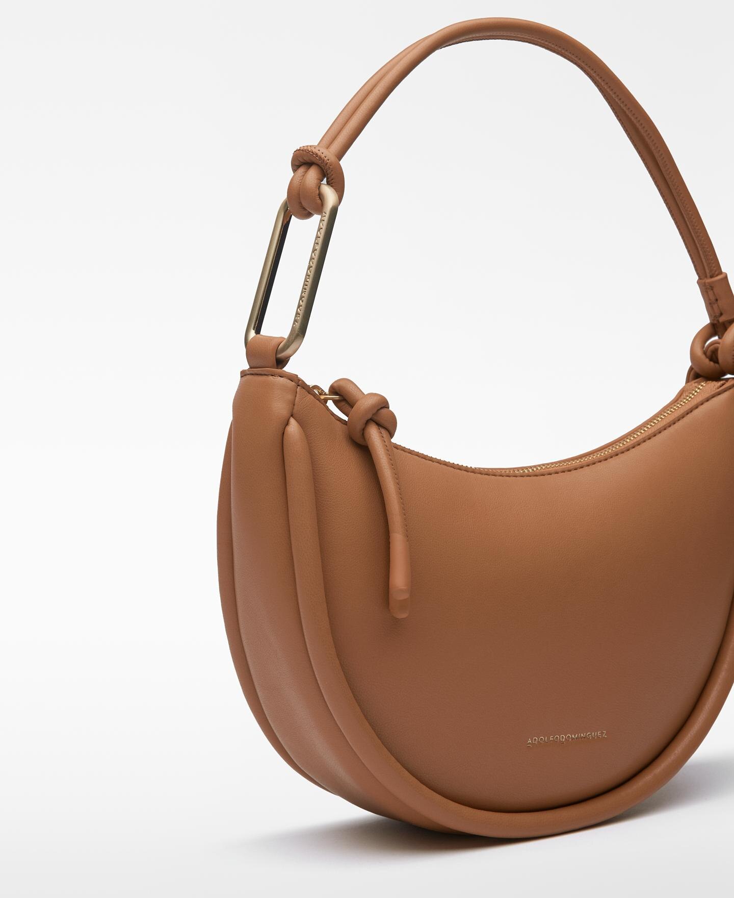 Mala de Ombro em Forma de Lua com Fecho Zip Castanho-3