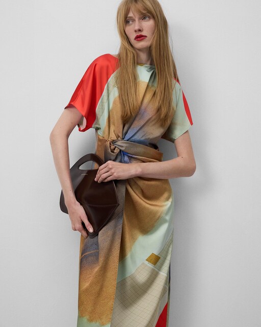 Imagem 0 de Vestido Midi com Estampado