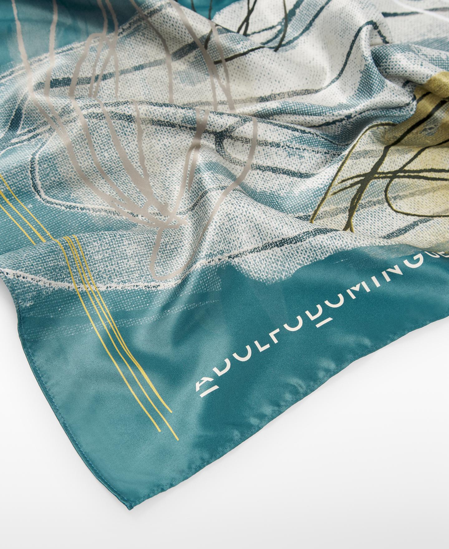 Lenço Quadrado com Estampado Grande Turquesa-3