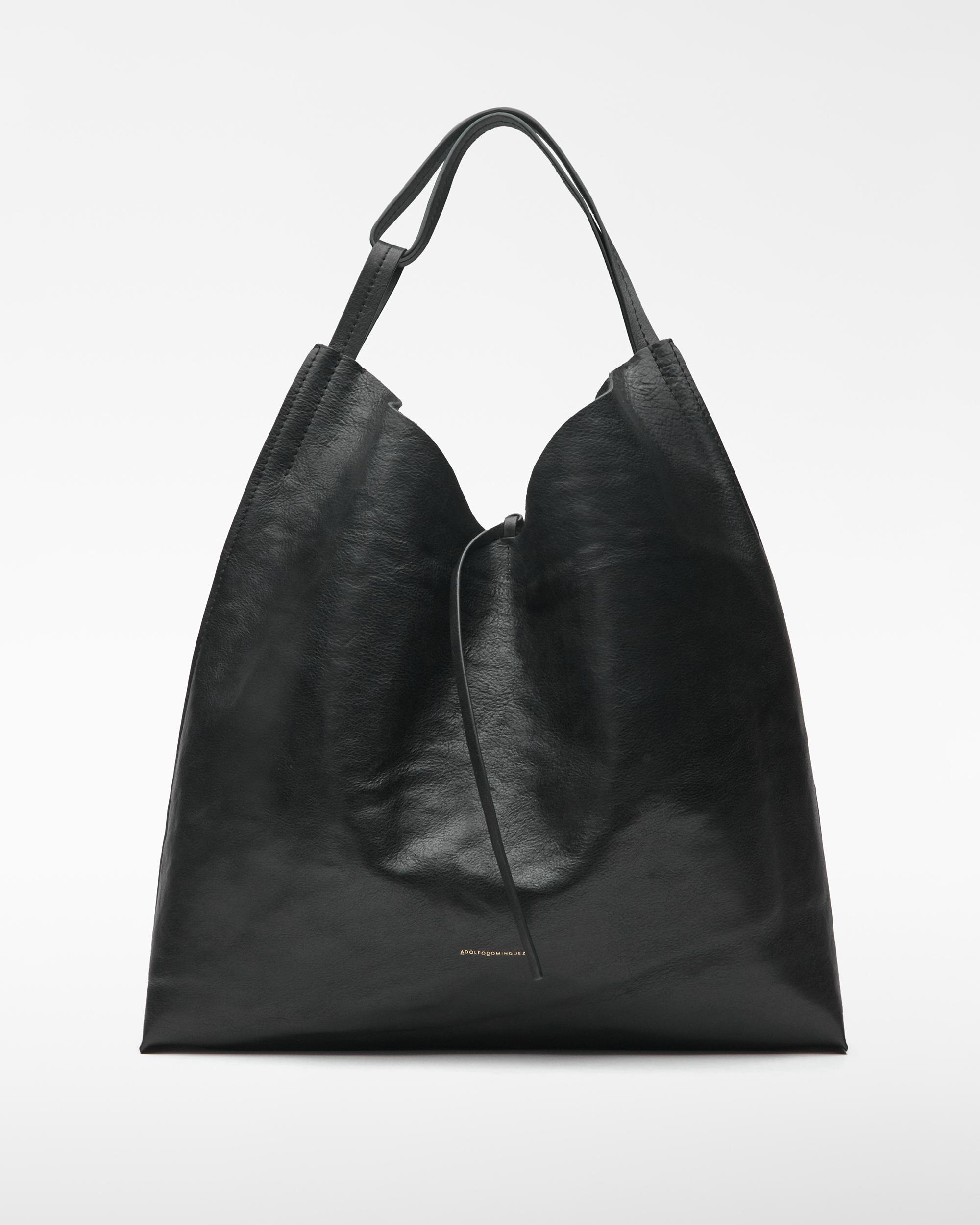 Mala de Ombro Maxi Hobo em Pele Responsável Preto-1