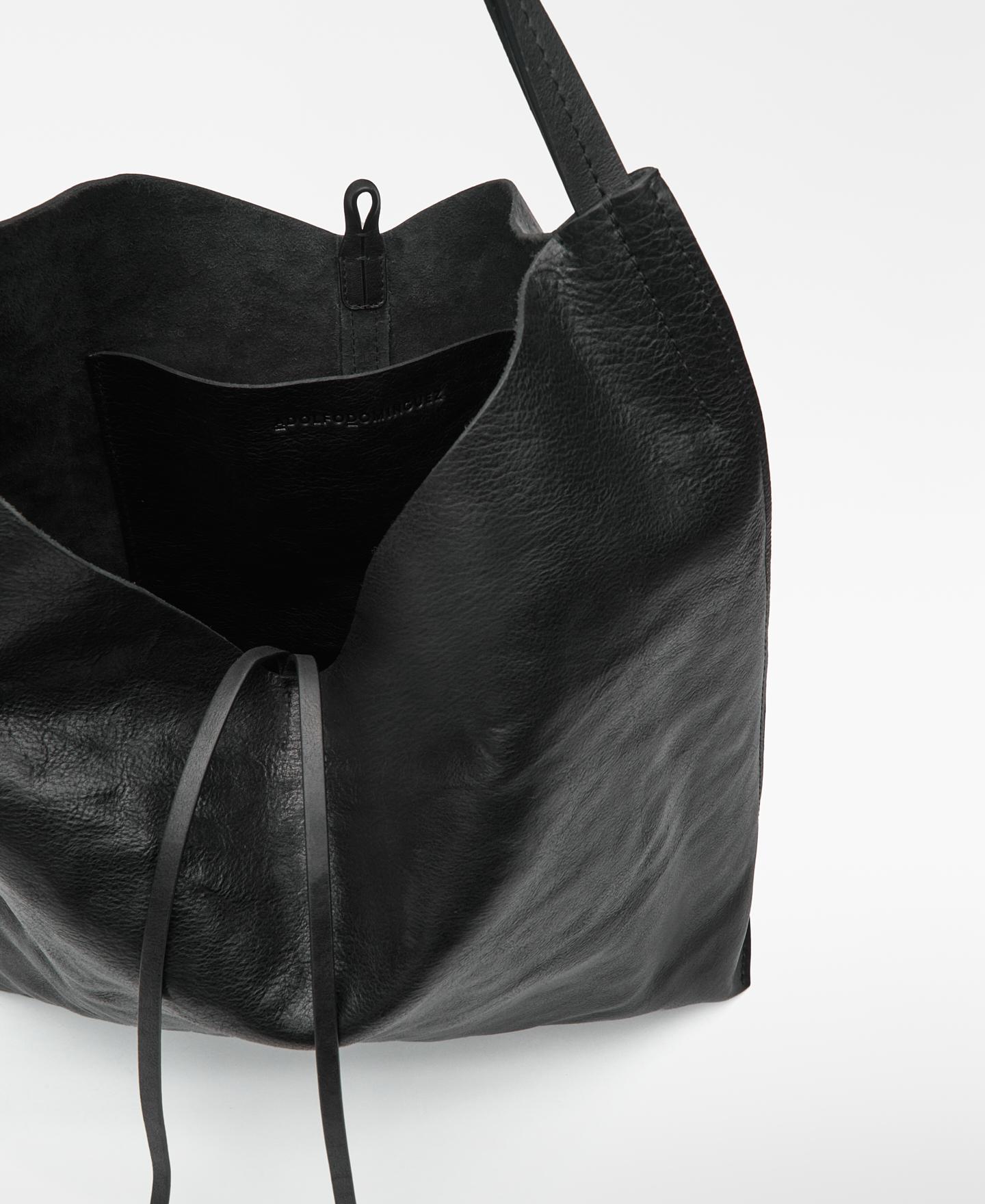 Mala de Ombro Maxi Hobo em Pele Responsável Preto-3