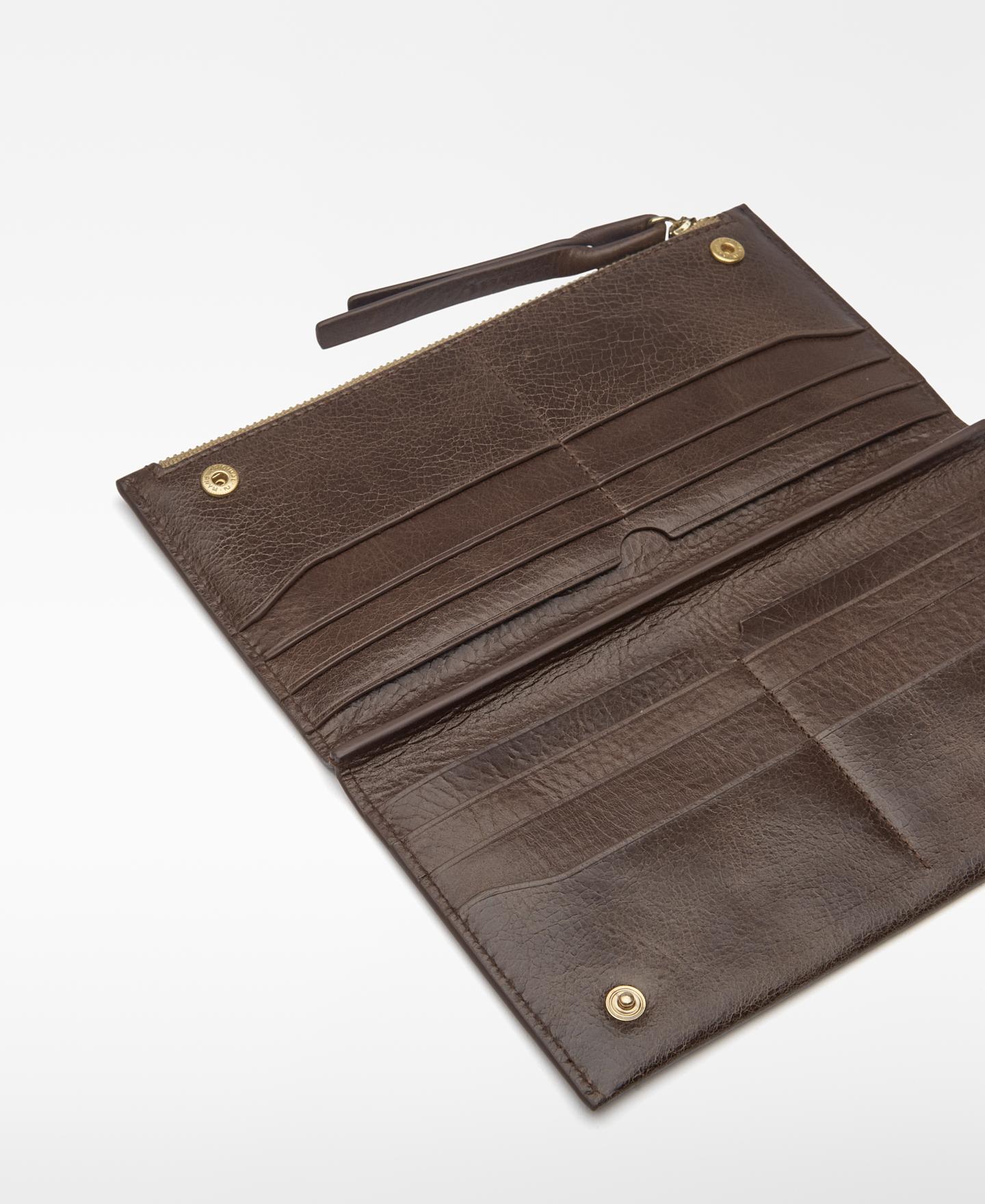 Carteira em Pele Vegetal com Fecho Zip Castanho-2