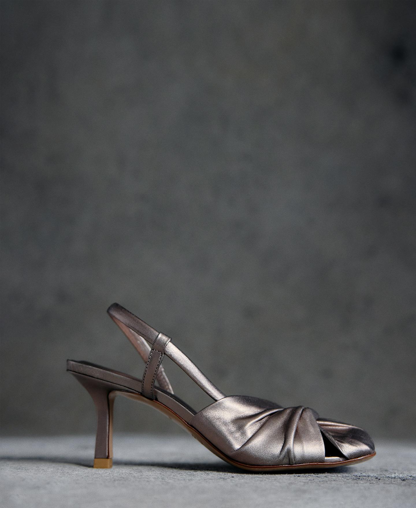 Sapatos de Salto em Pele Franzida Latão-4