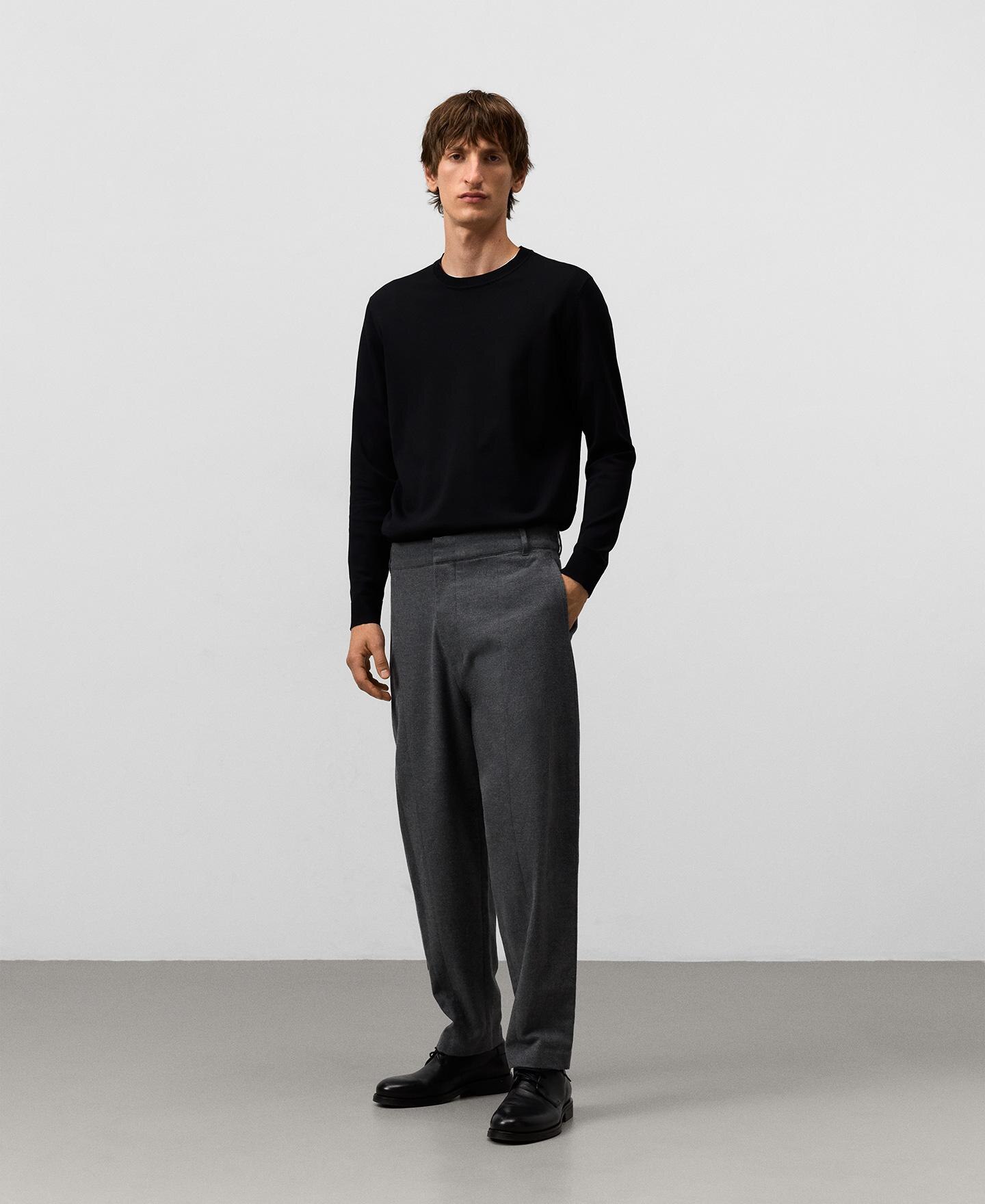 Camisola de Malha com Gola Redonda Preto-2