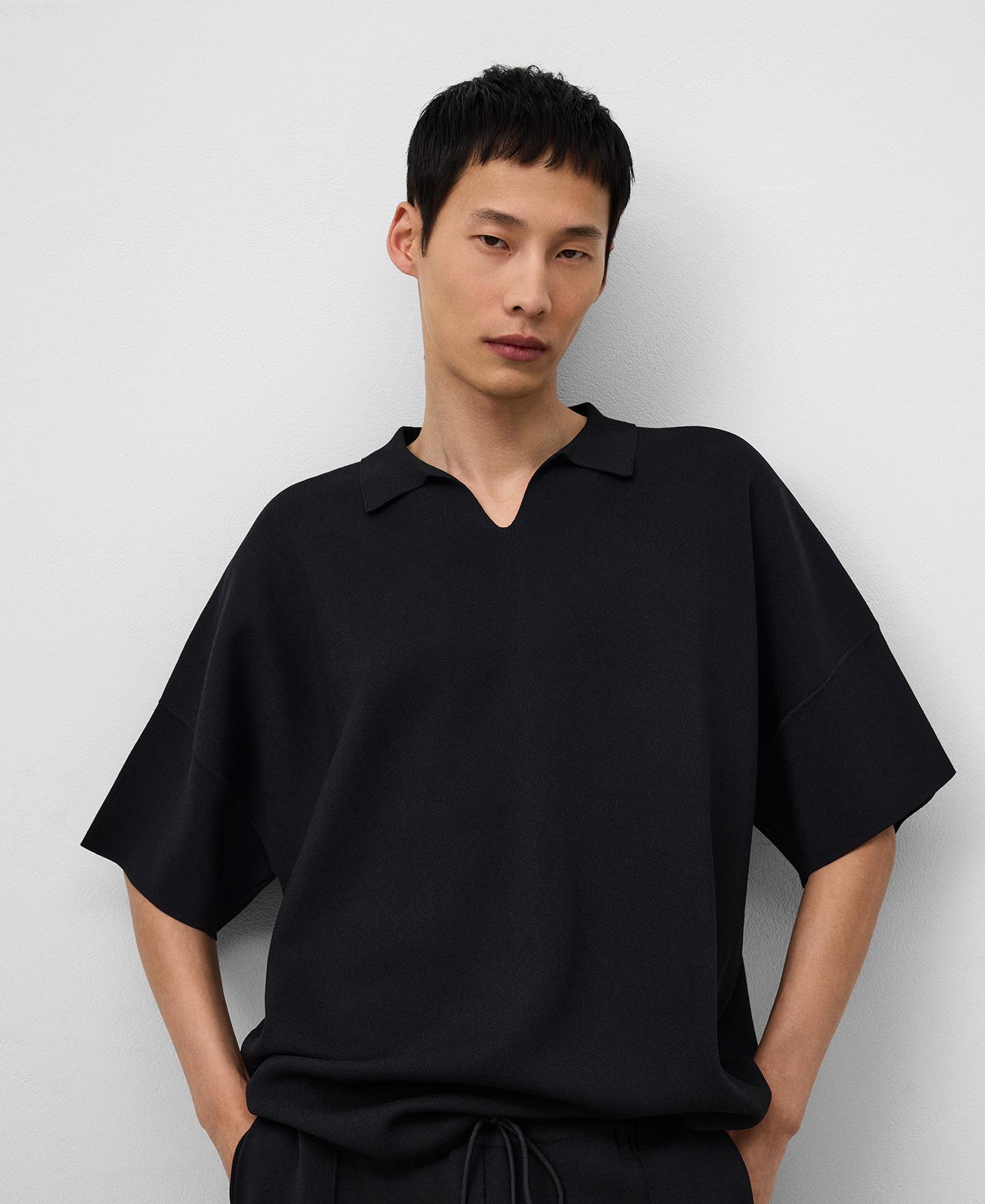 Polo em Crepe com Gola em V Preto-1