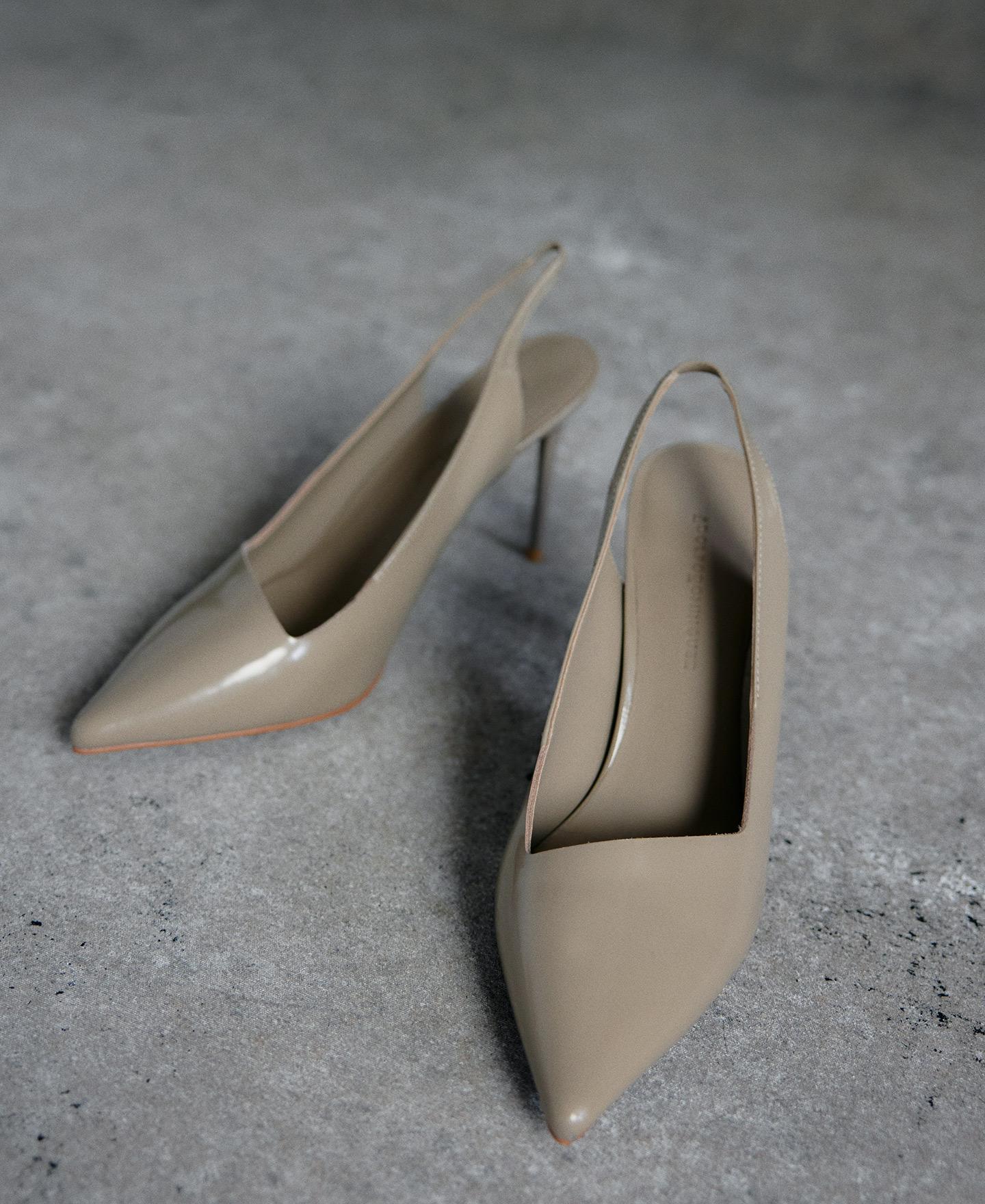 Sapatos de Salto de Tacão com o Calcanhar Aberto em Pele Taupe-5