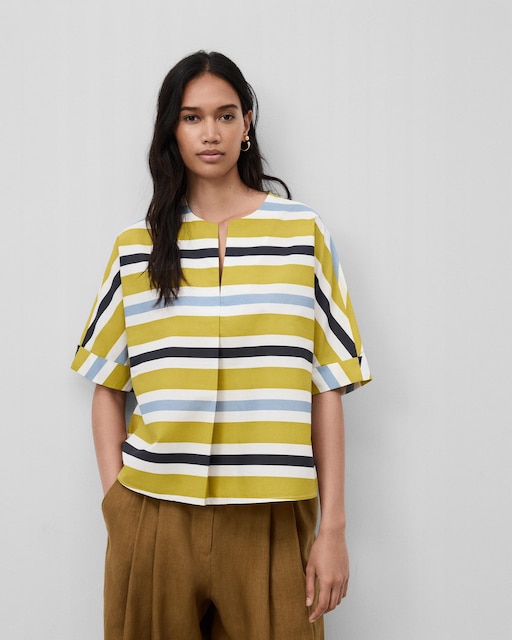 Imagem 0 de Blusa às Riscas com Decote em V