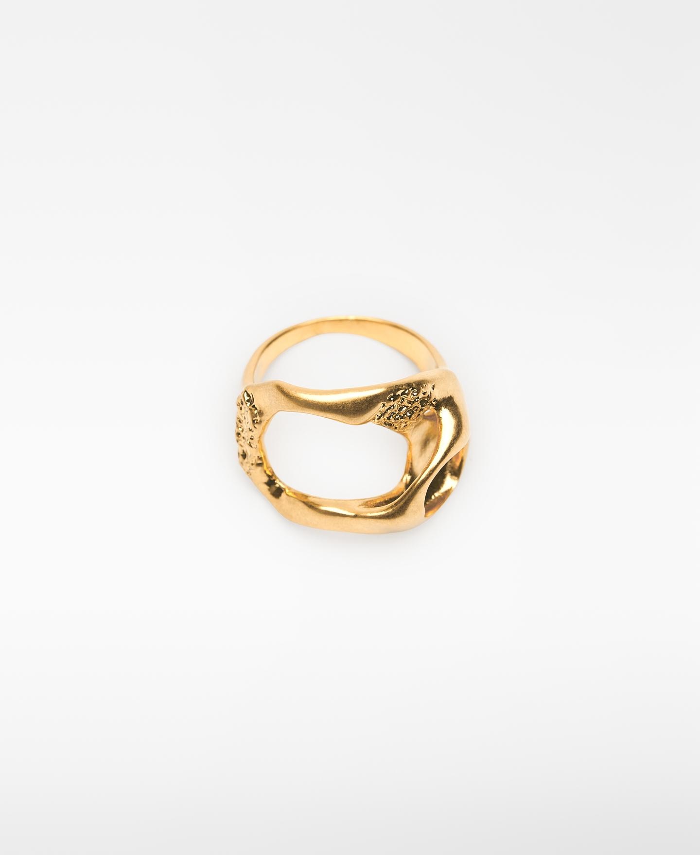 Anel com Textura Martelada Dourado-1