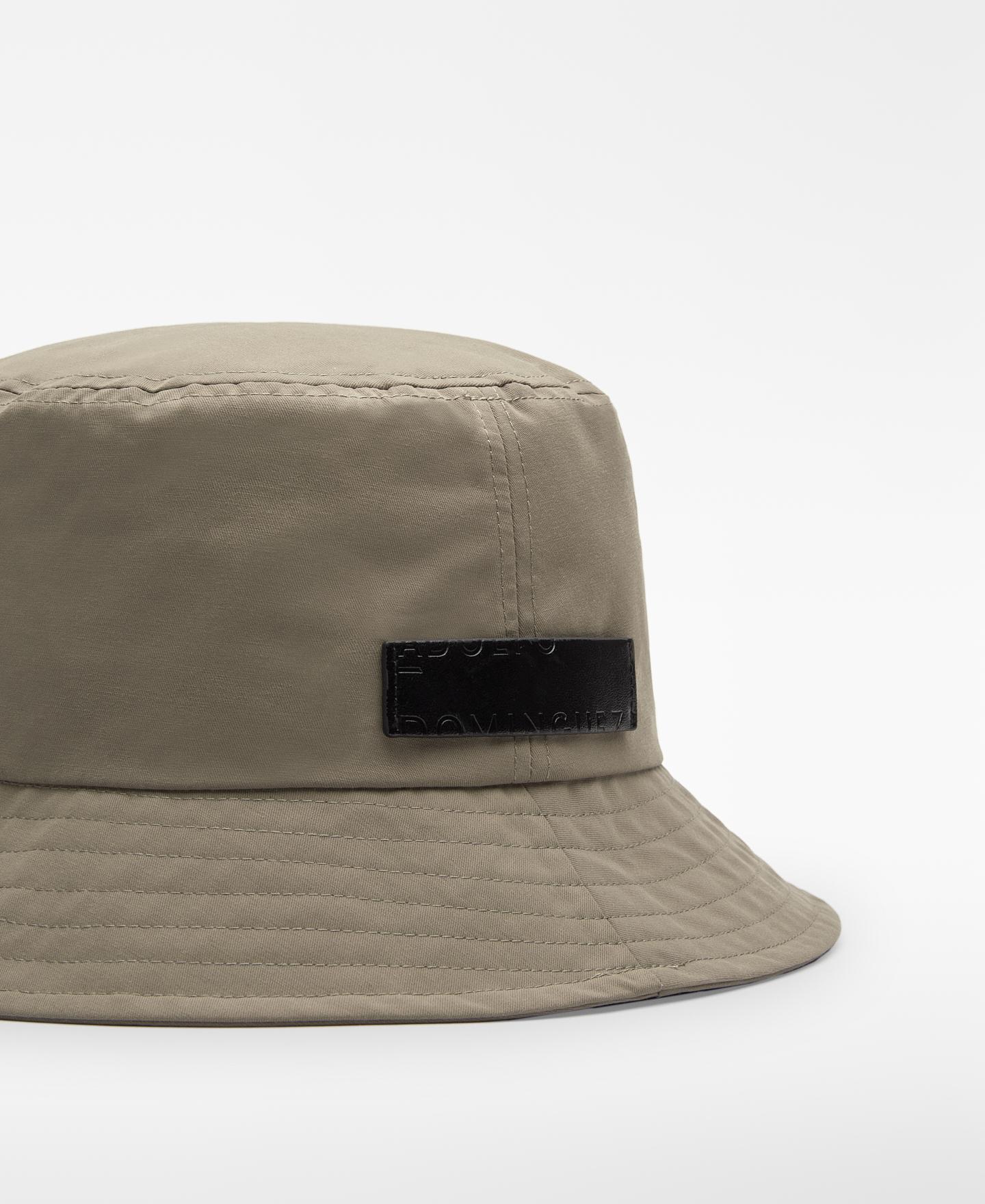 Chapéu Tipo Bucket Impermeável Taupe-2