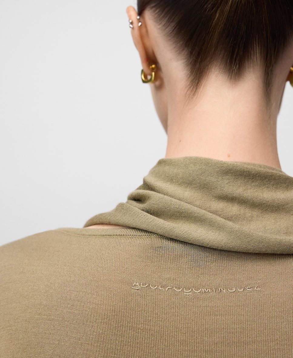 Camisola com Gola Cachecol em Lã Merino Verde-4