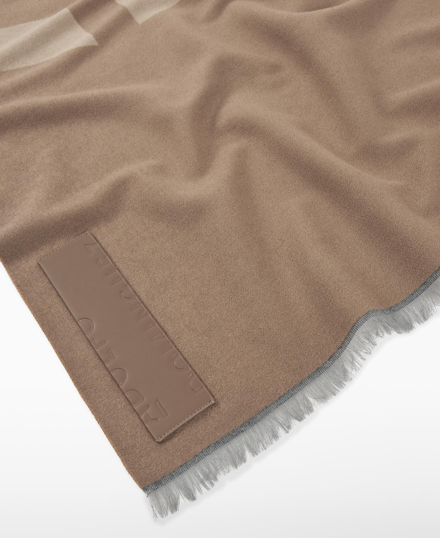 Cachecol com Maxi Logo em Jacquard Bege-3