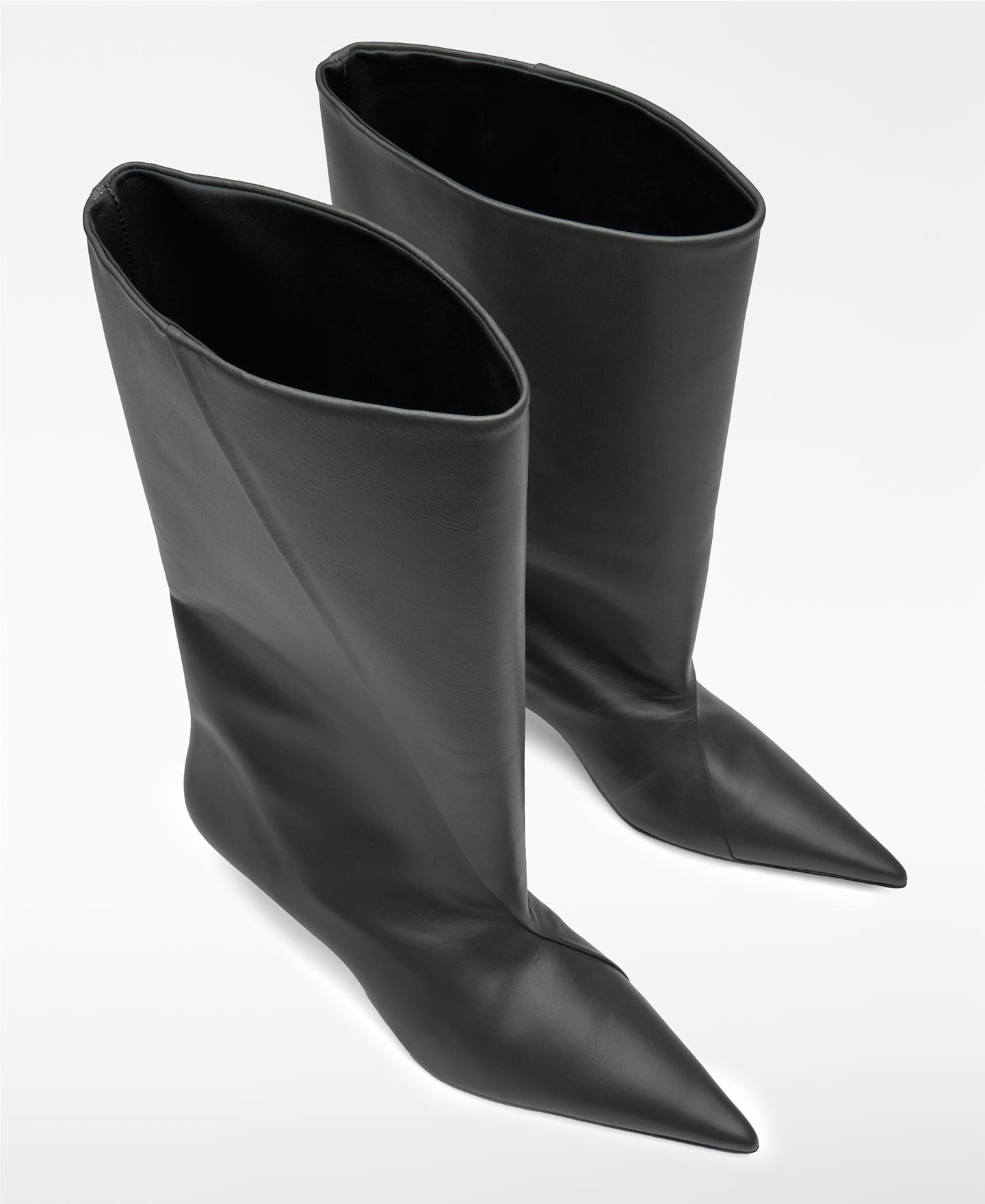 Botas de Pele com Cano Largo Preto-2