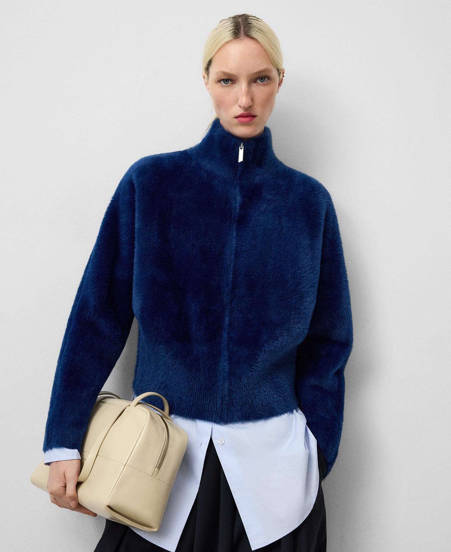 Imagem 0 de Cárdigan de Malha com Efeito Pelo