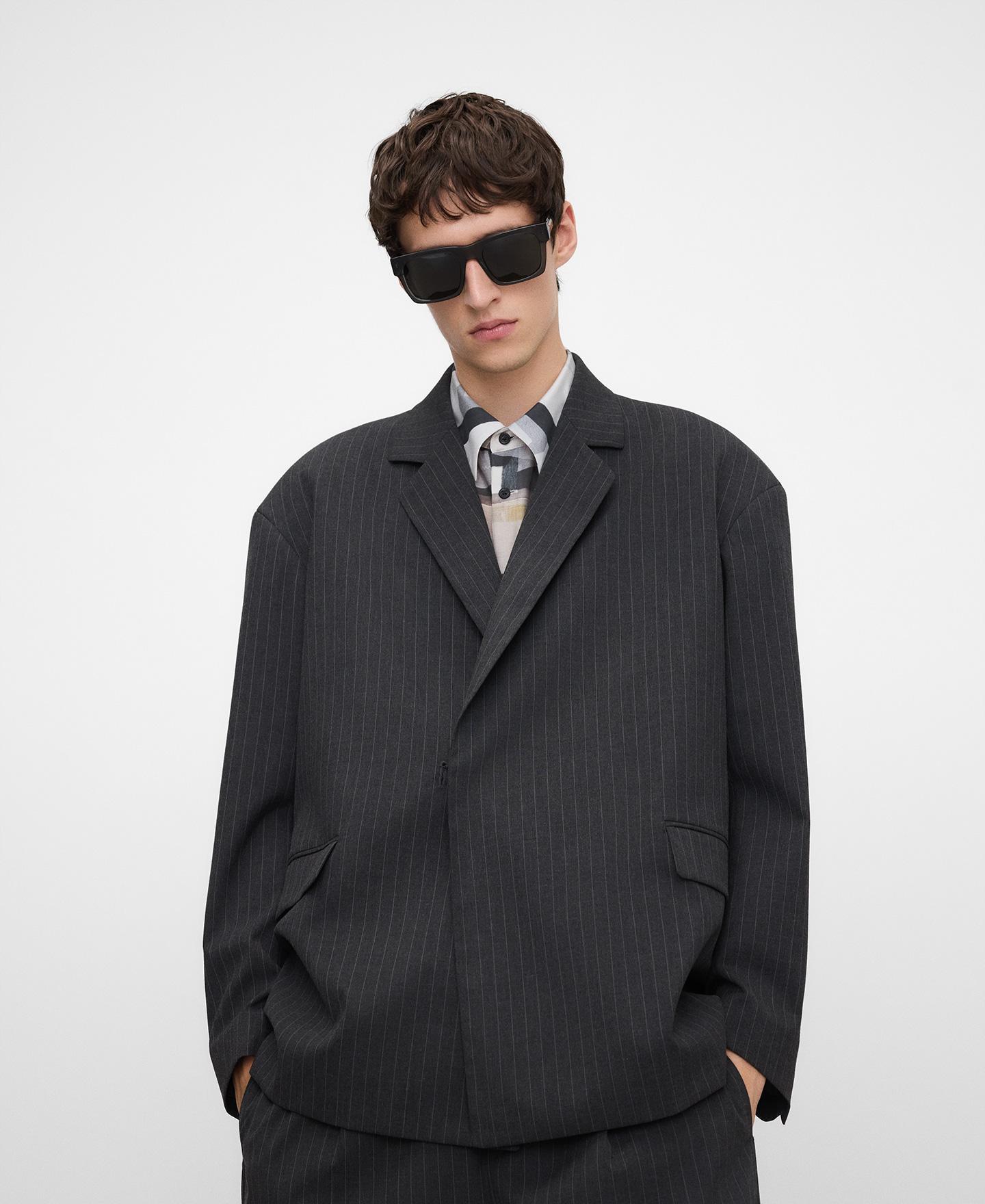 Blazer Oversize às Riscas Antracite-1