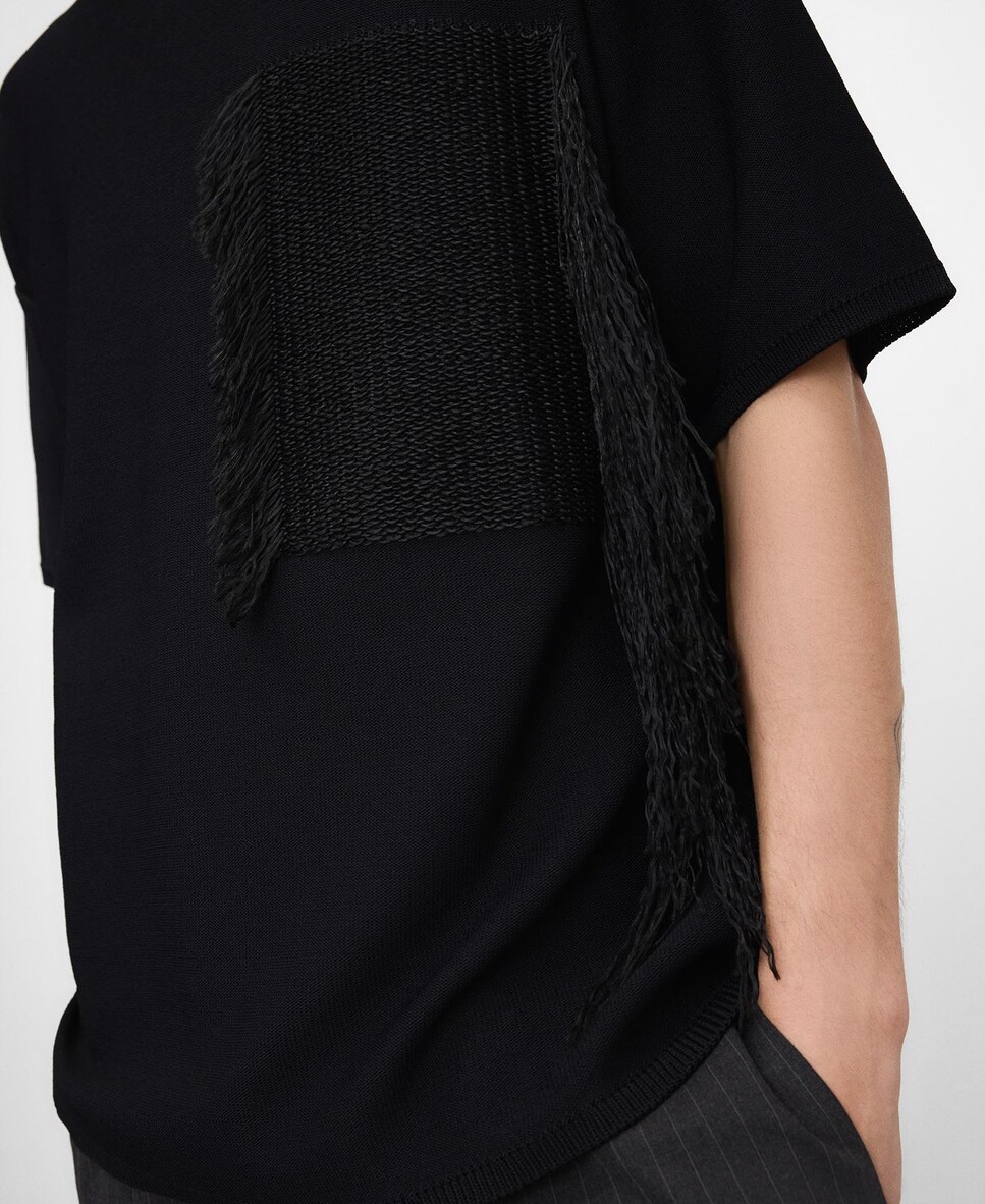 Camisola de Manga Curta com Aplique de Ráfia Preto-4