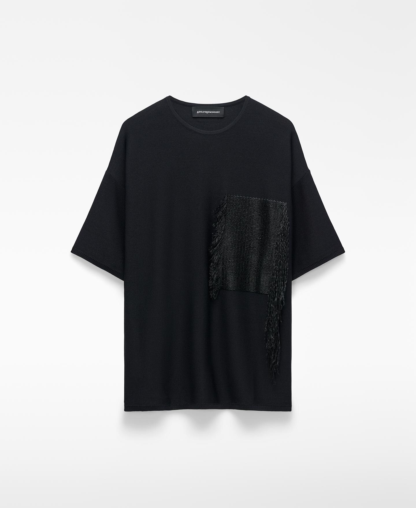 Camisola de Manga Curta com Aplique de Ráfia Preto-5