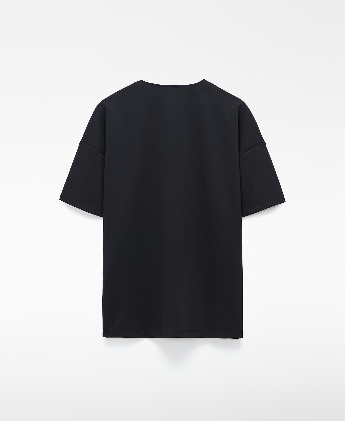 T-shirt Oversize com Painel Frontal Preto-6
