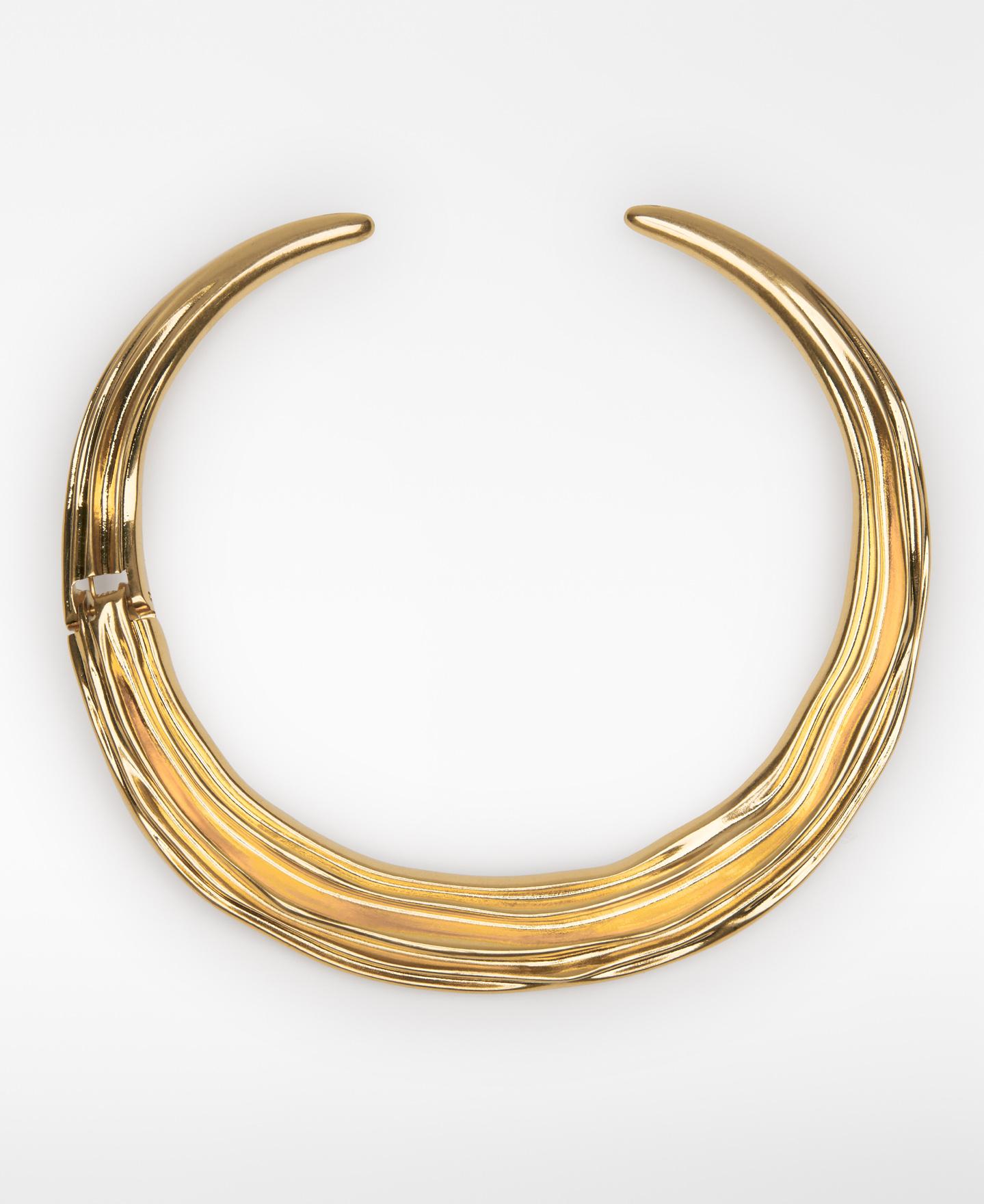 Choker Metálico com Relevo Dourado-1